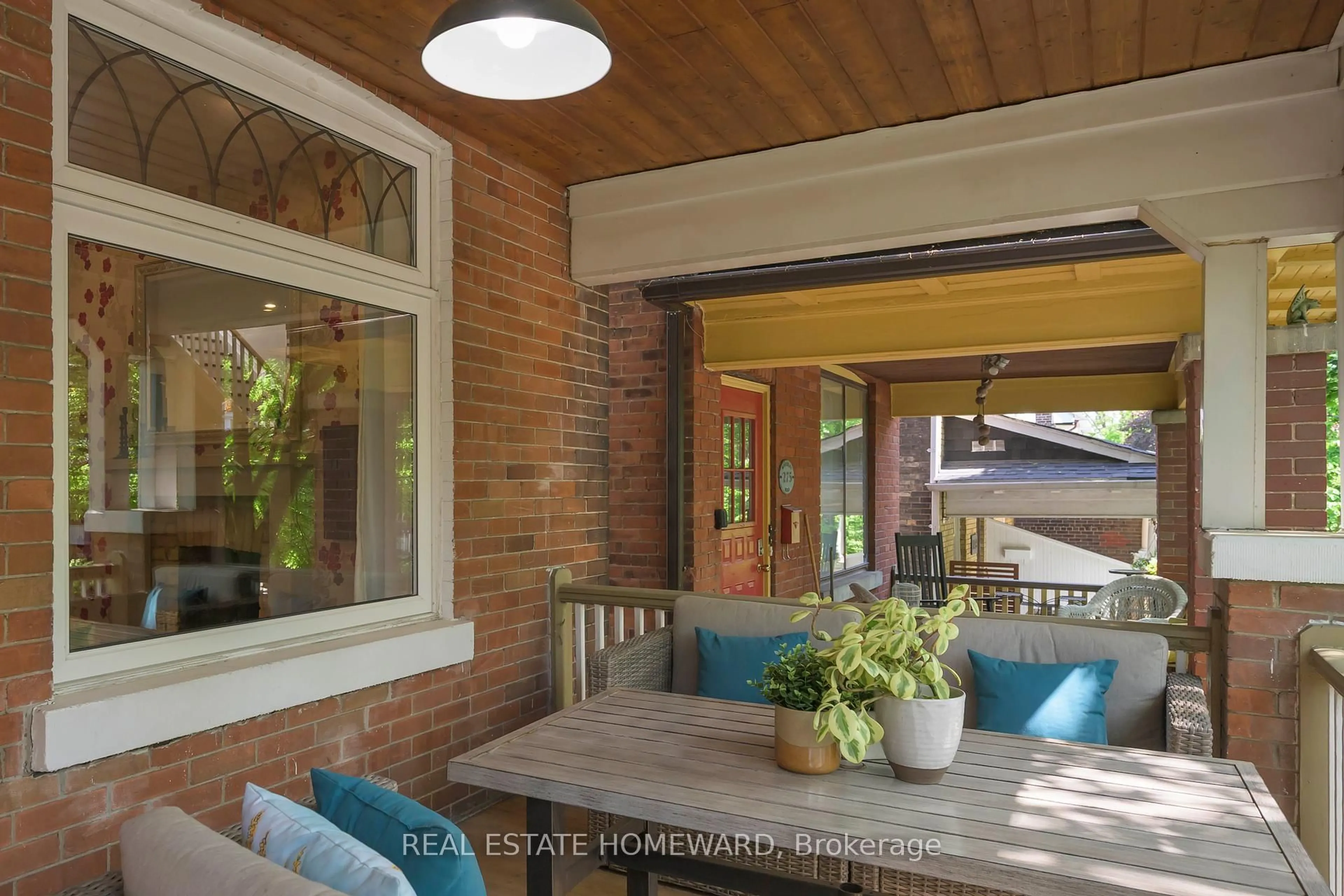 Patio, street for 277 Waverley Rd, Toronto Ontario M4L 3T5