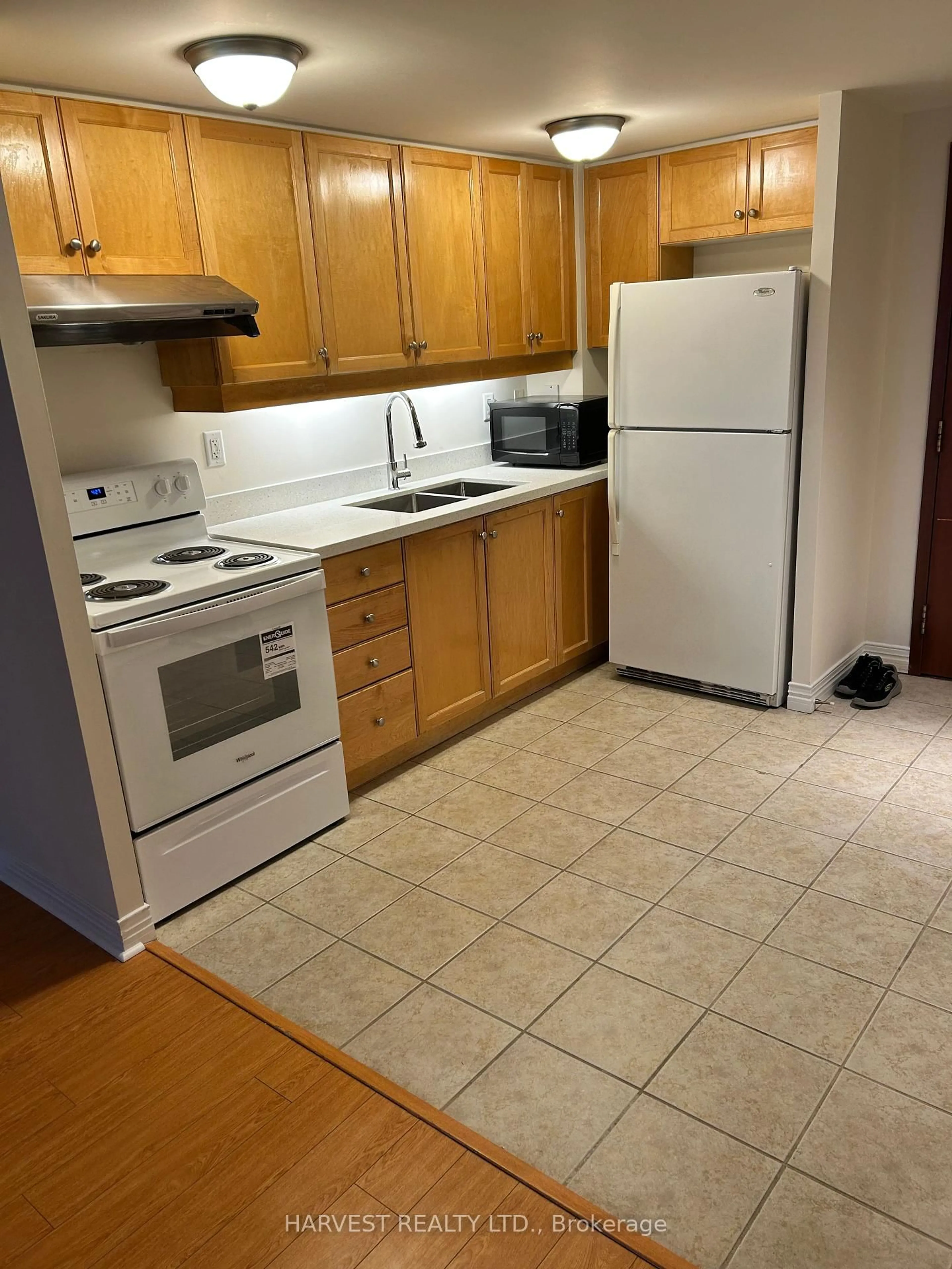 Standard kitchen, unknown for 90 SCOTTFIELD Dr #108, Toronto Ontario M1S 5W4