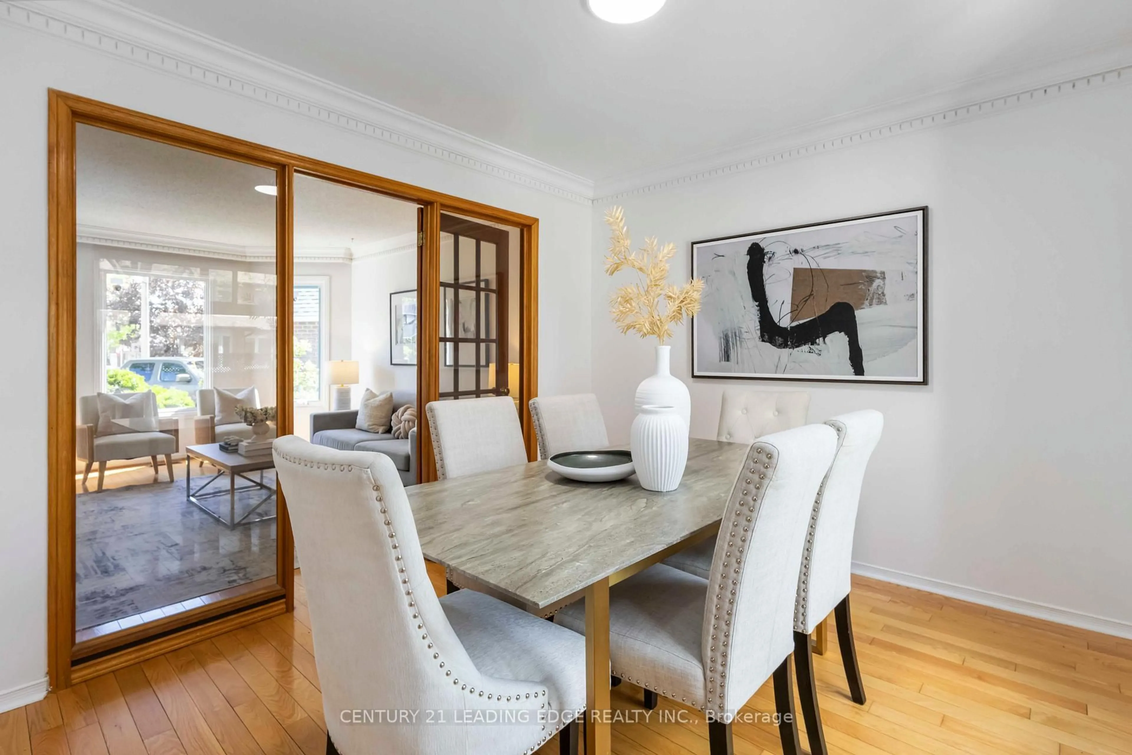 Dining room, wood/laminate floor for 44 Gaslight Cres, Toronto Ontario M1C 3S8