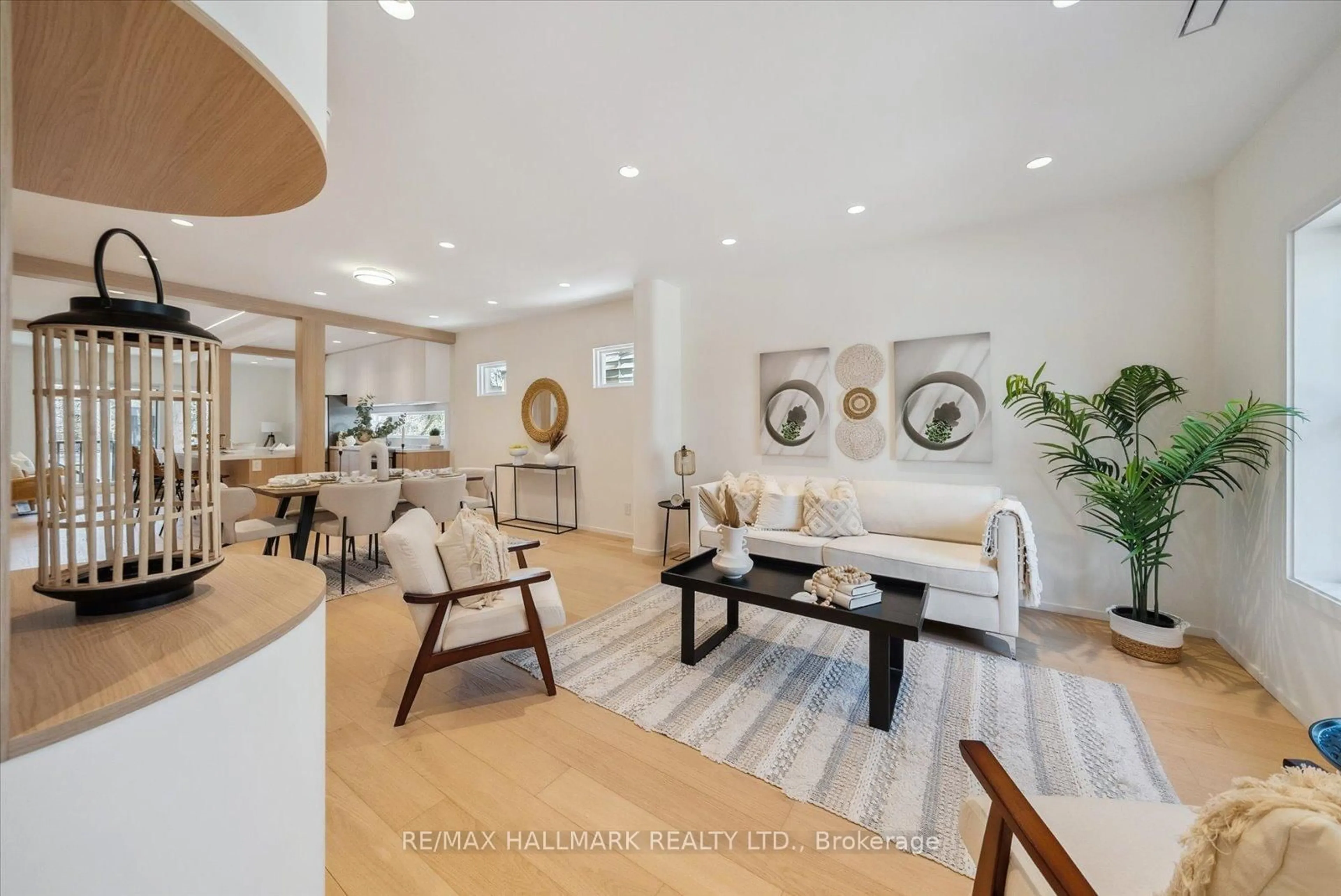 Living room with furniture, unknown for 7 Ivy Ave, Toronto Ontario M4L 2H6
