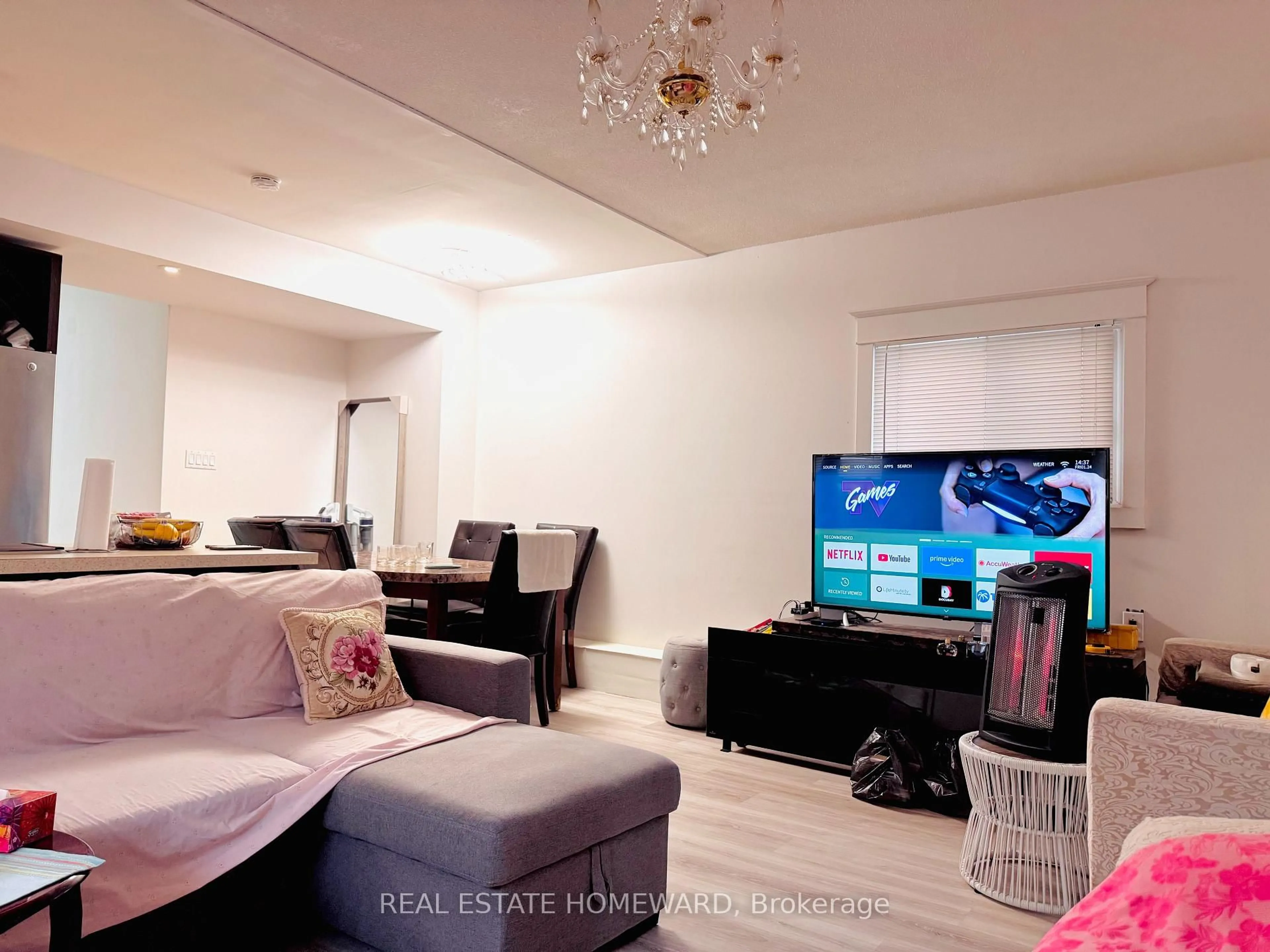 A pic of a room for 41 Patterson Ave, Toronto Ontario M1L 3Y1