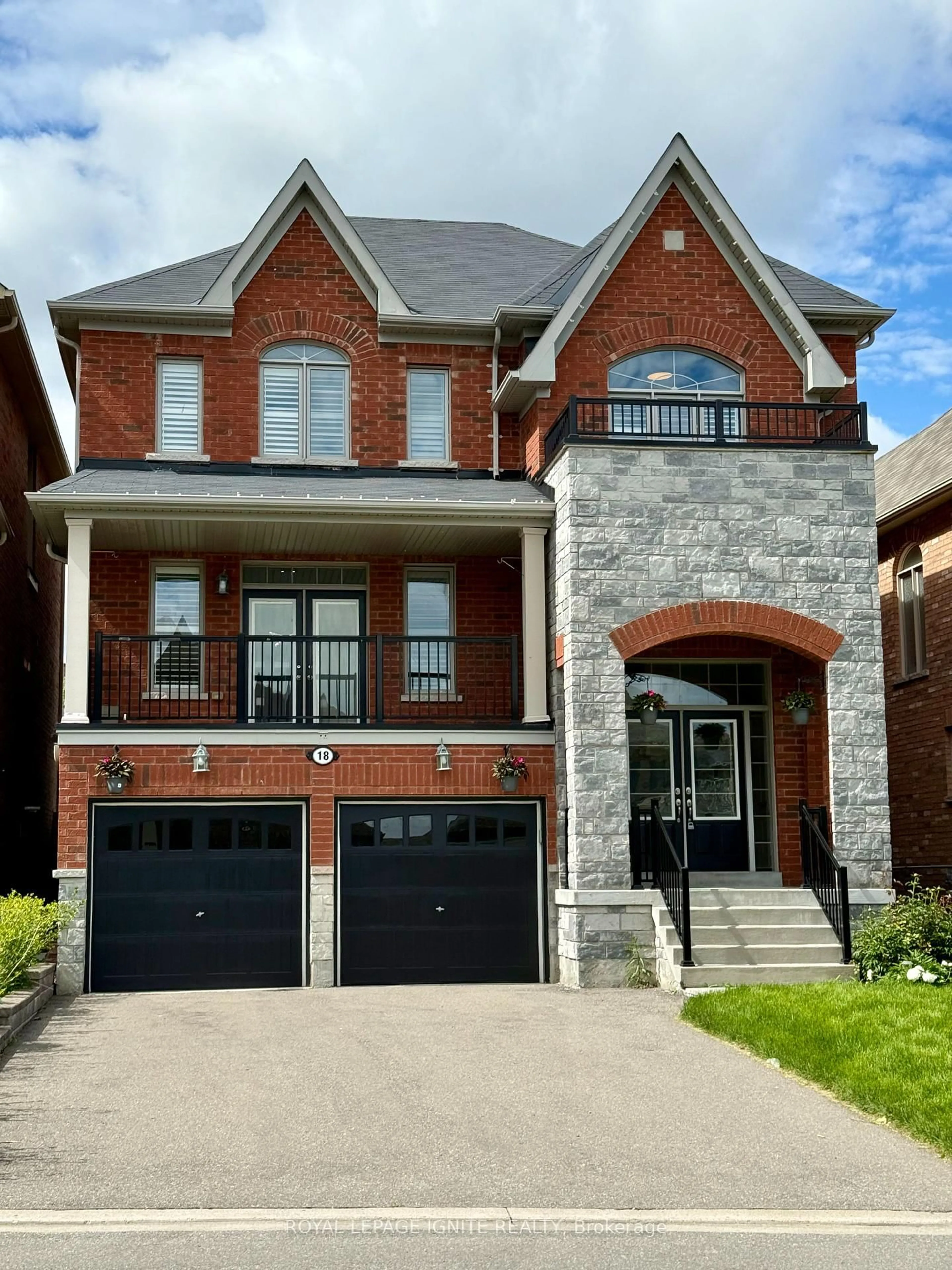 Home with brick exterior material, street for 18 Willoughby Pl, Clarington Ontario L1C 0W4