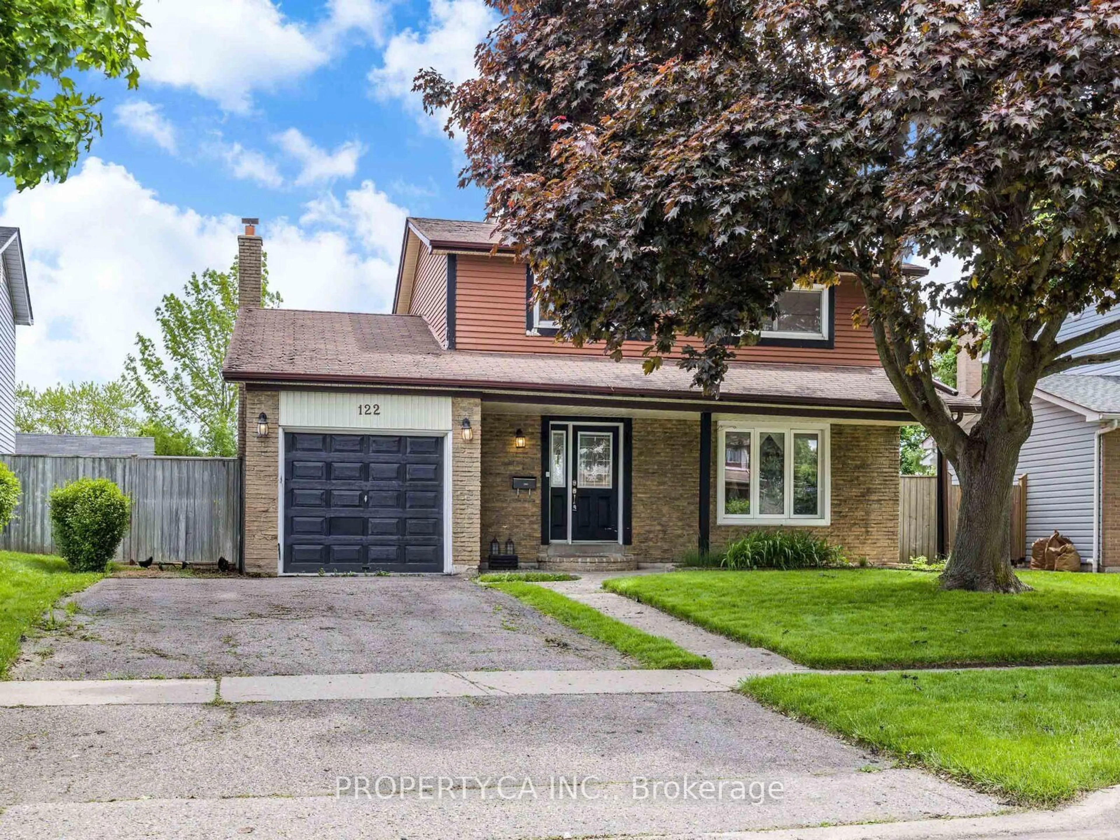 Home with brick exterior material, street for 122 Roser Cres, Clarington Ontario L1C 3N9