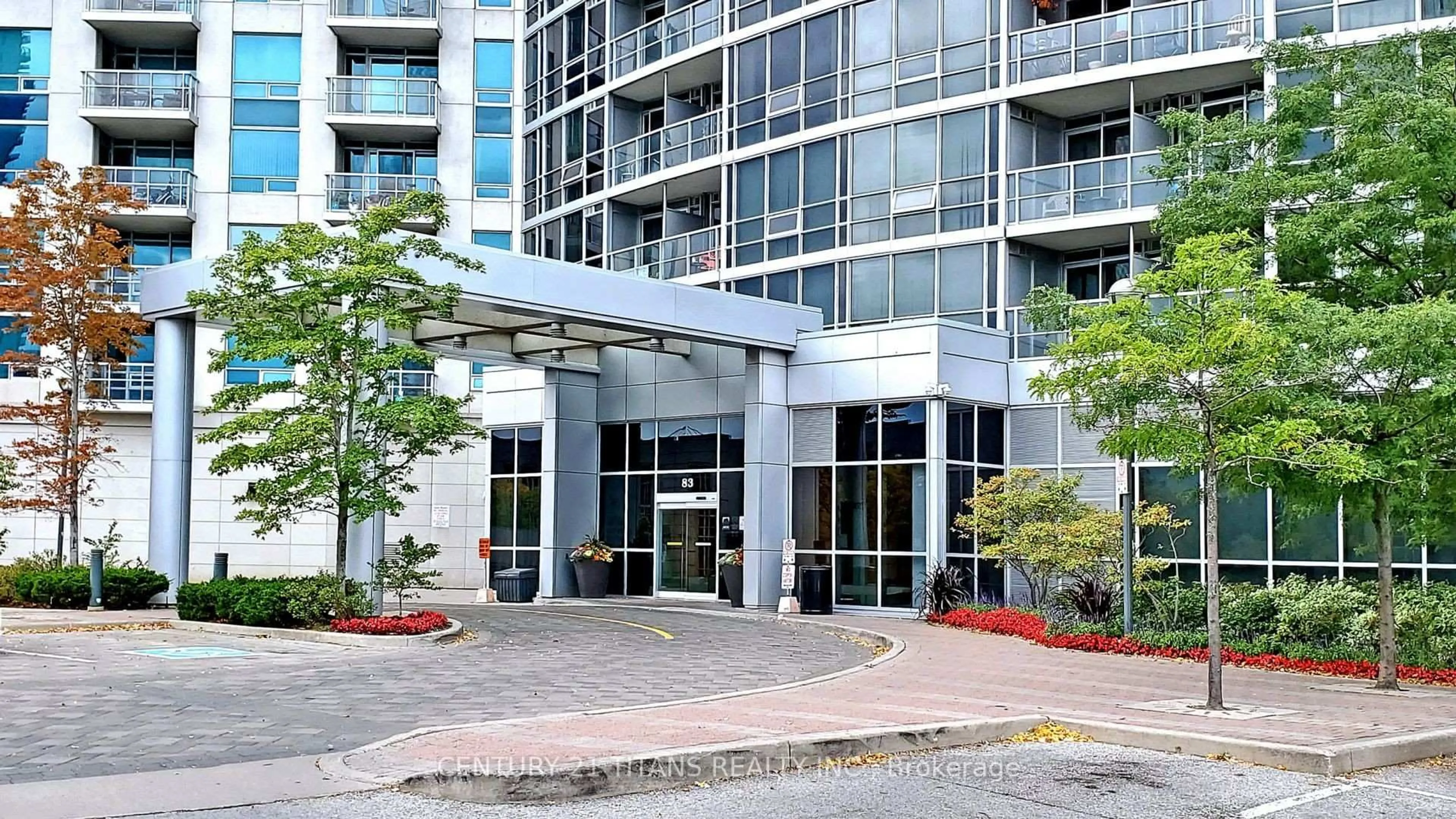 Indoor foyer for 83 Borough Dr #311, Toronto Ontario M1P 5E4