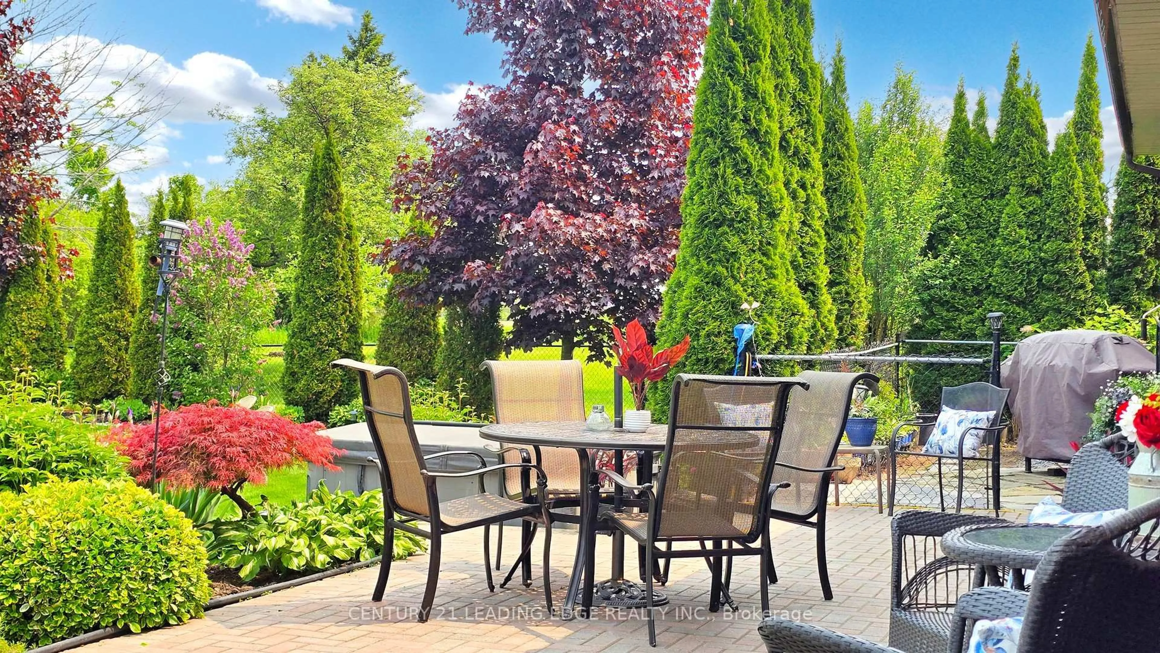 Patio, street for 3031 Hwy 7A, Scugog Ontario L0B 1B0