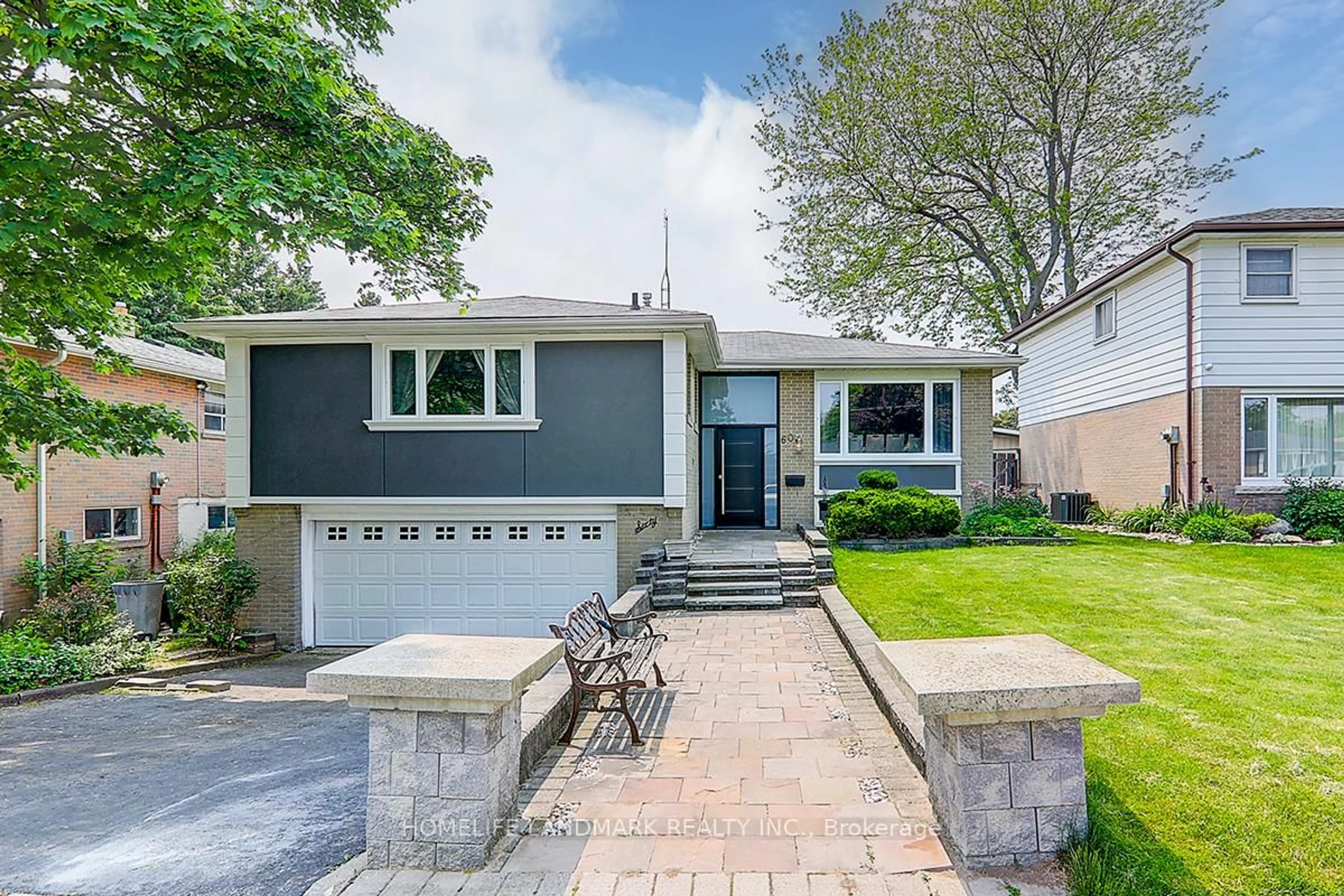 Home with vinyl exterior material, street for 60 Highcastle Rd, Toronto Ontario M1E 4N1