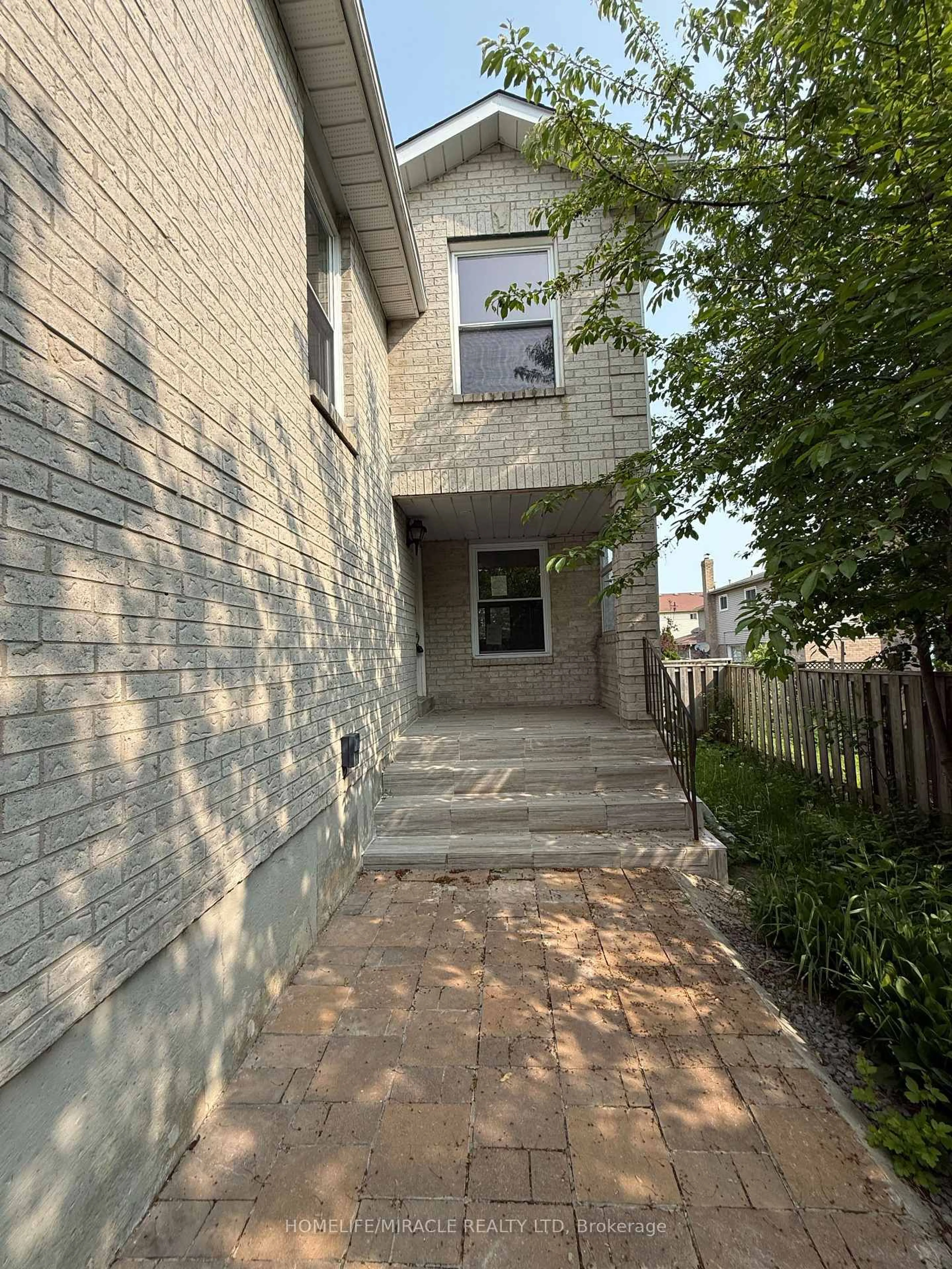 Home with brick exterior material, street for 1620 McBrady Cres, Pickering Ontario L1X 2B6