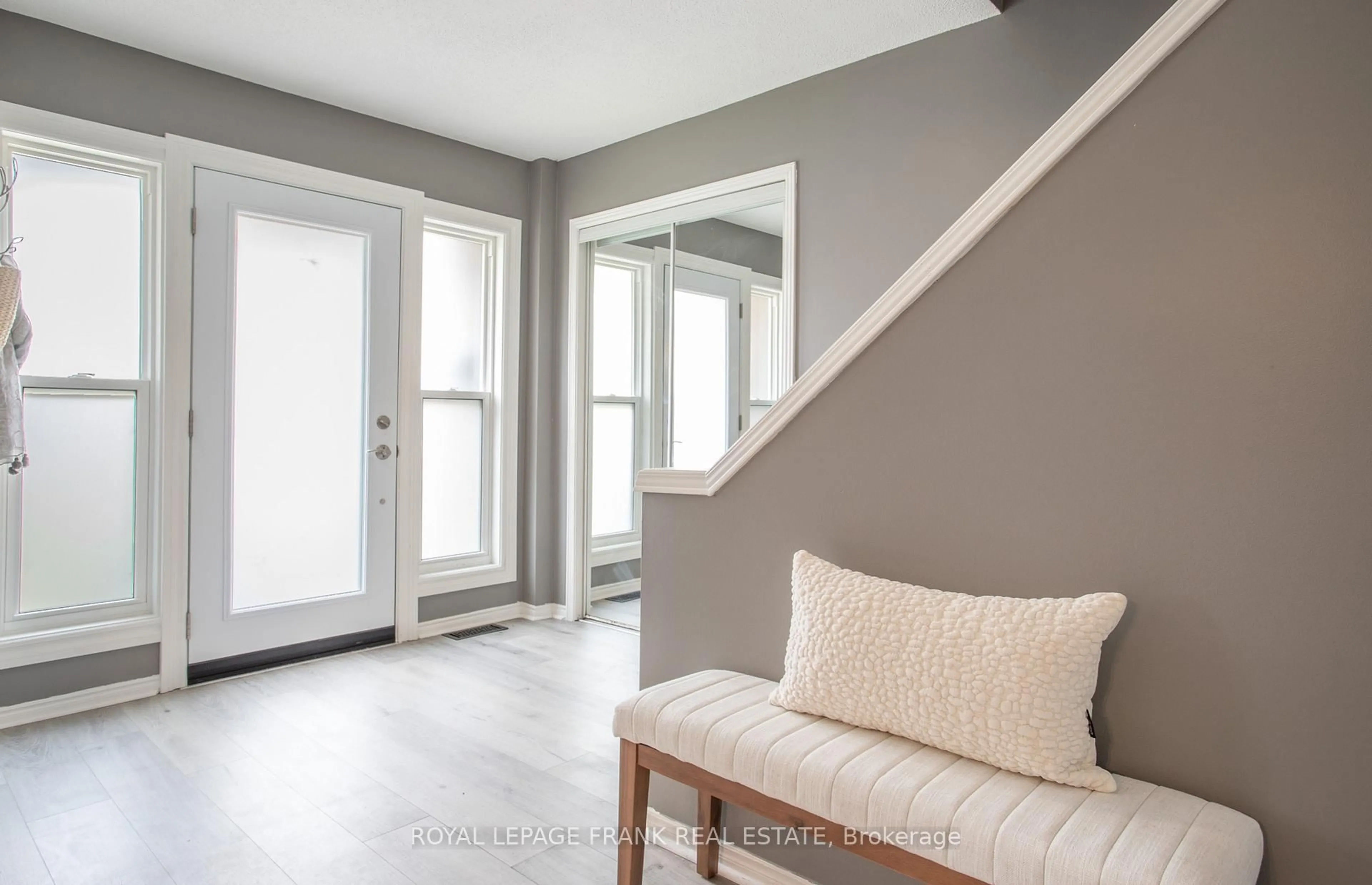 Indoor entryway for 3 Church St, Clarington Ontario L1C 1S2