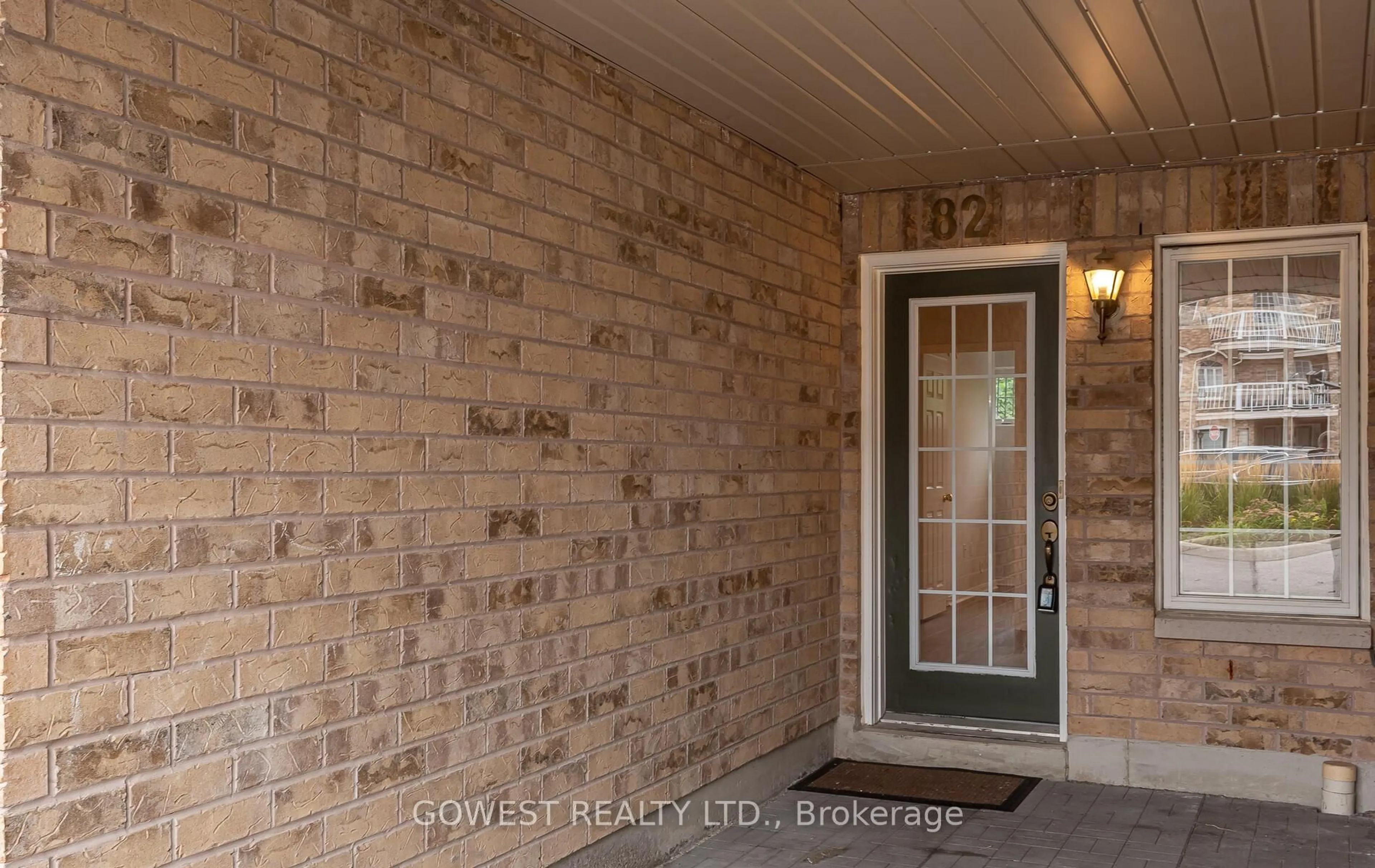 Indoor entryway for 200 Mclevin Ave #82, Toronto Ontario M1B 6C8