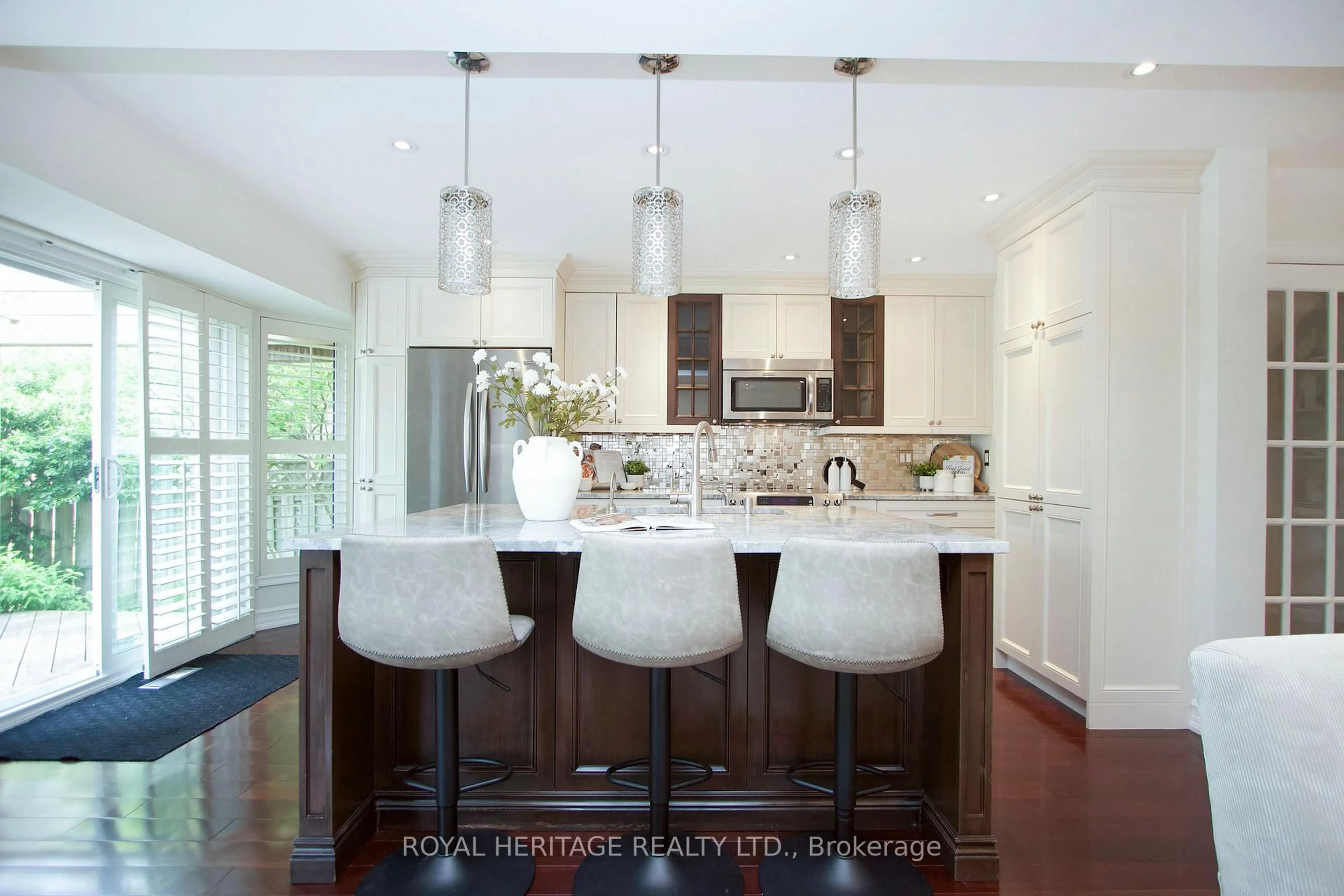 Contemporary kitchen, unknown for 1609 Rawlings Dr, Pickering Ontario L1V 4Z9