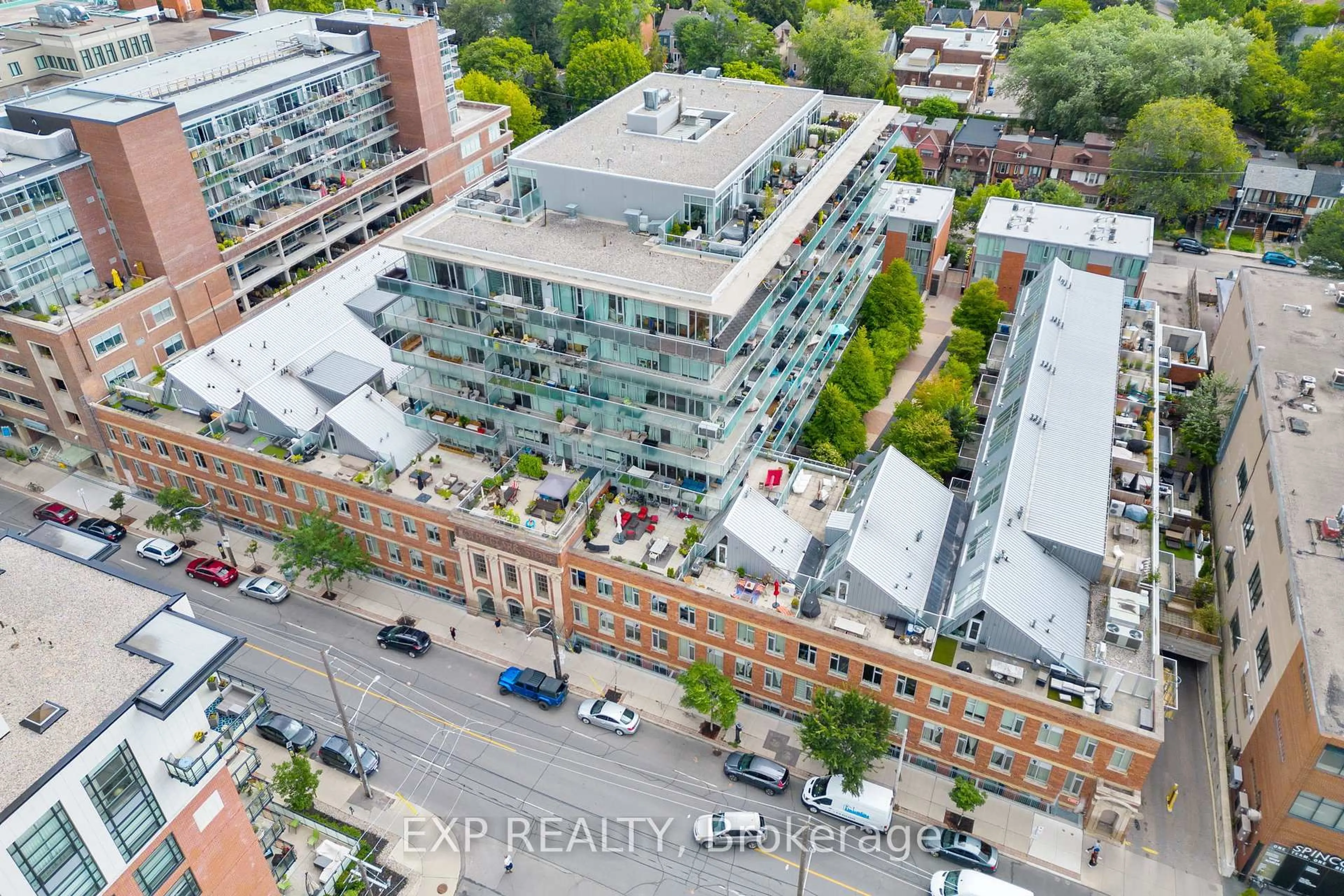 A pic from outside/outdoor area/front of a property/back of a property/a pic from drone, city buildings view from balcony for 201 Carlaw Ave #608, Toronto Ontario M4M 2S3
