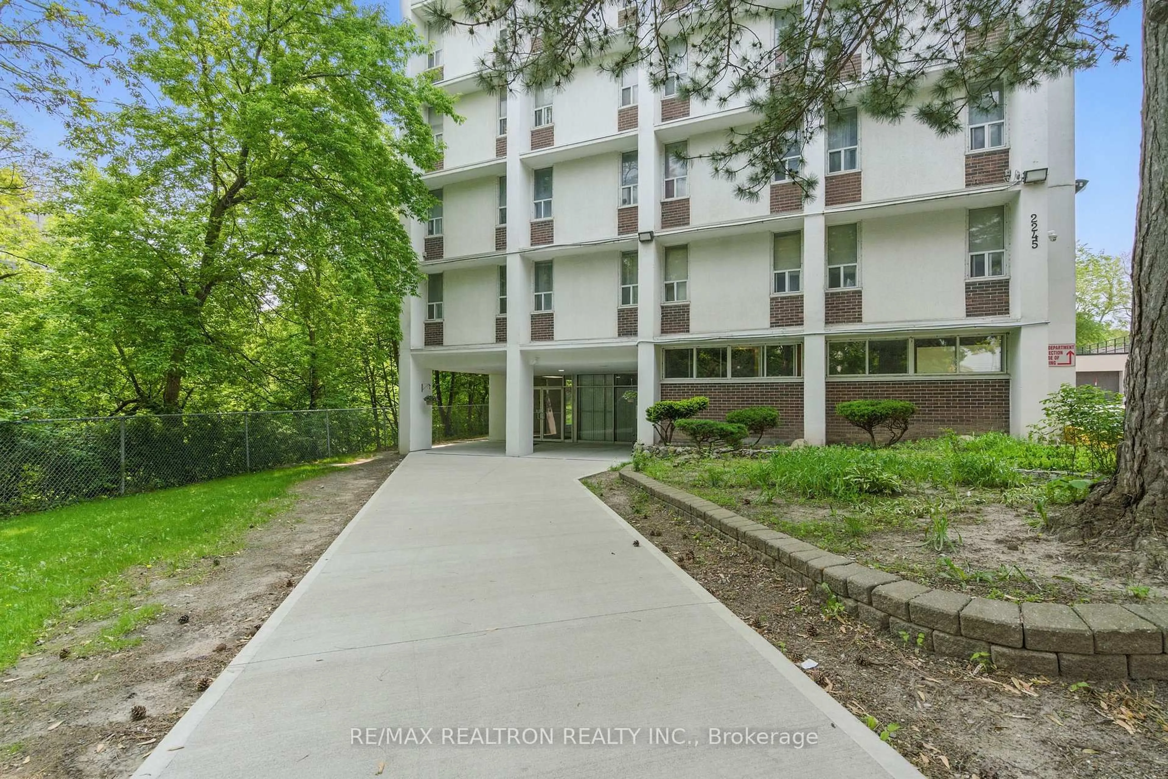 Unknown for 2245 Eglinton Ave #706, Toronto Ontario M1K 2N3