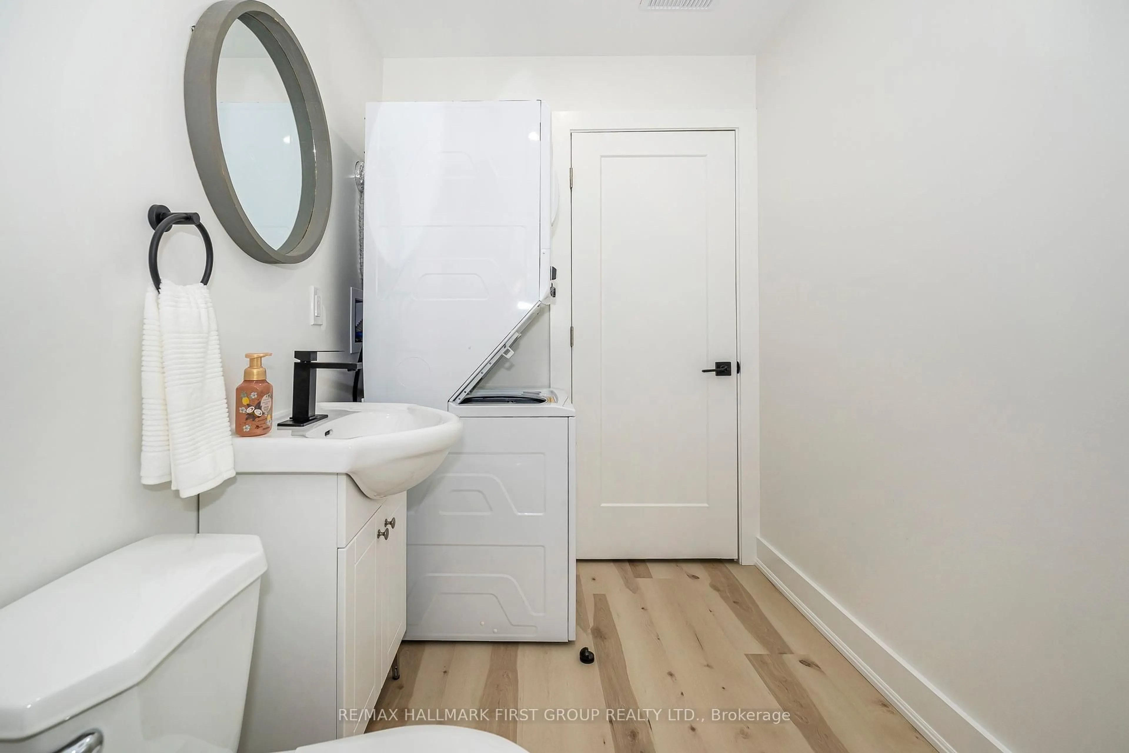 Unknown for 1492 Hawktail Path, Pickering Ontario L1X 0N9