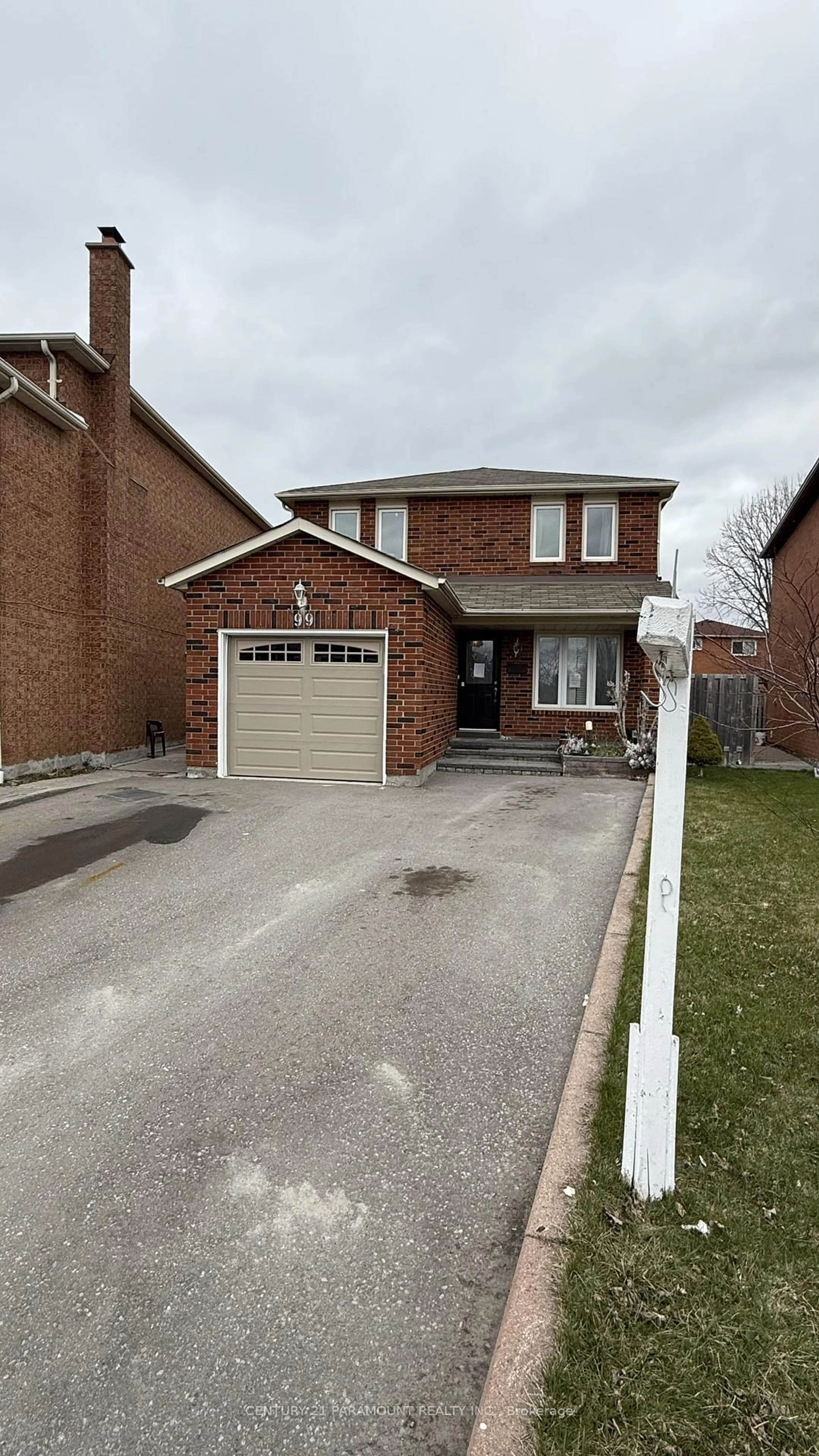 Home with brick exterior material, street for 99 Carisbrooke Sq, Toronto Ontario M1B 4M3