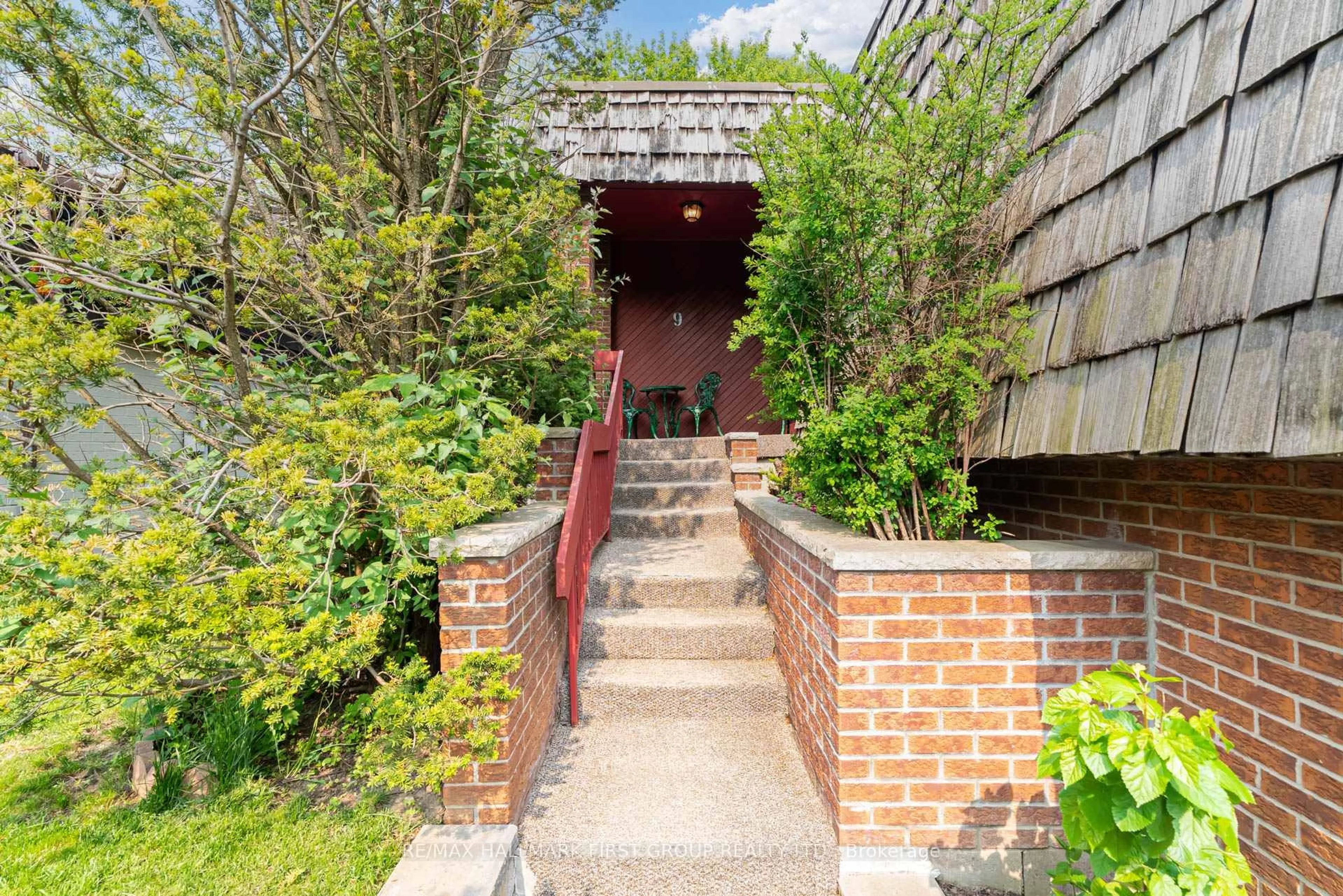 Unknown for 9 Tilley Dr, Toronto Ontario M1C 2T9