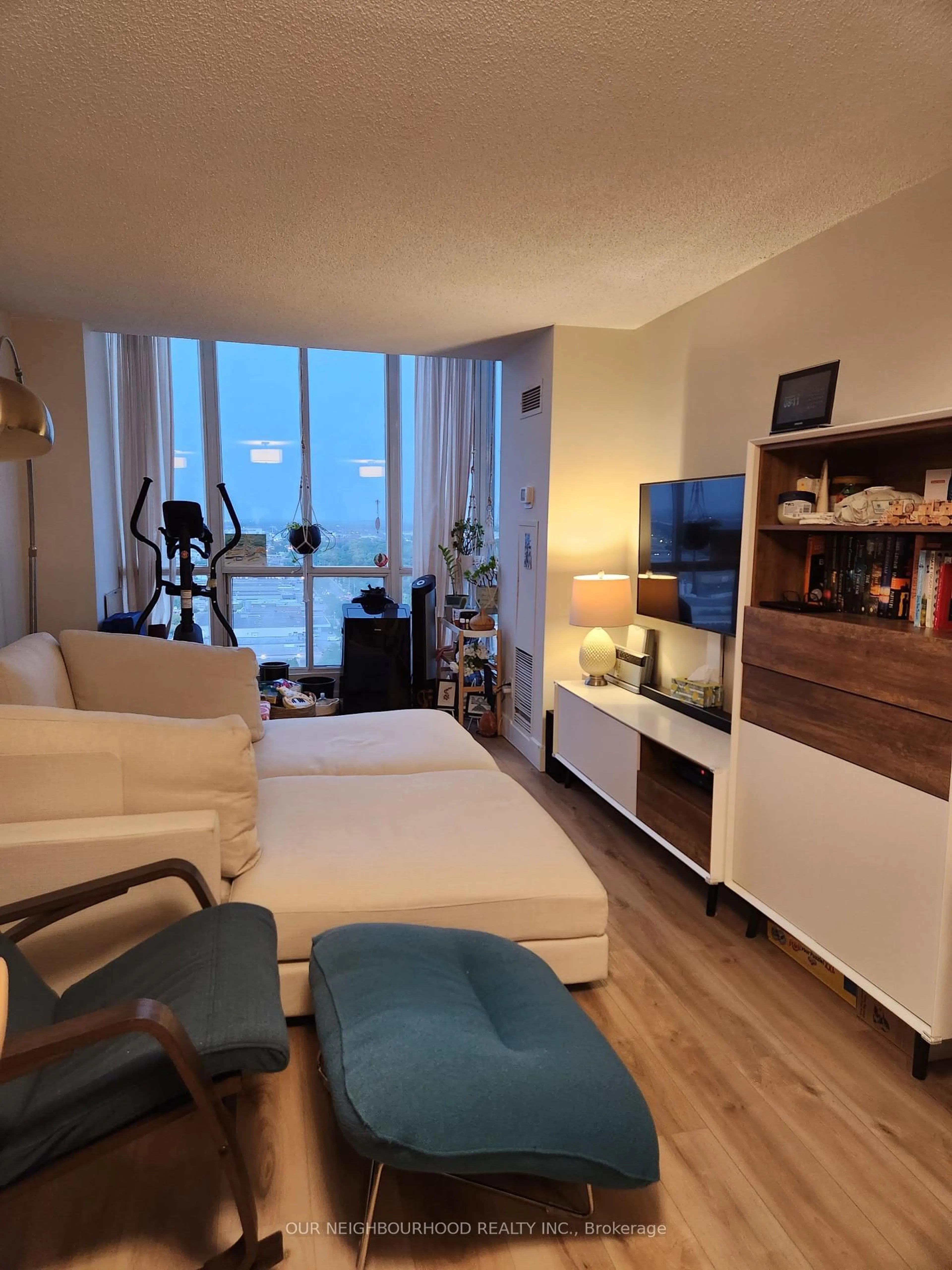 Living room with furniture, unknown for 1470 Midland Ave Ave #2305, Toronto Ontario M1P 4Z4