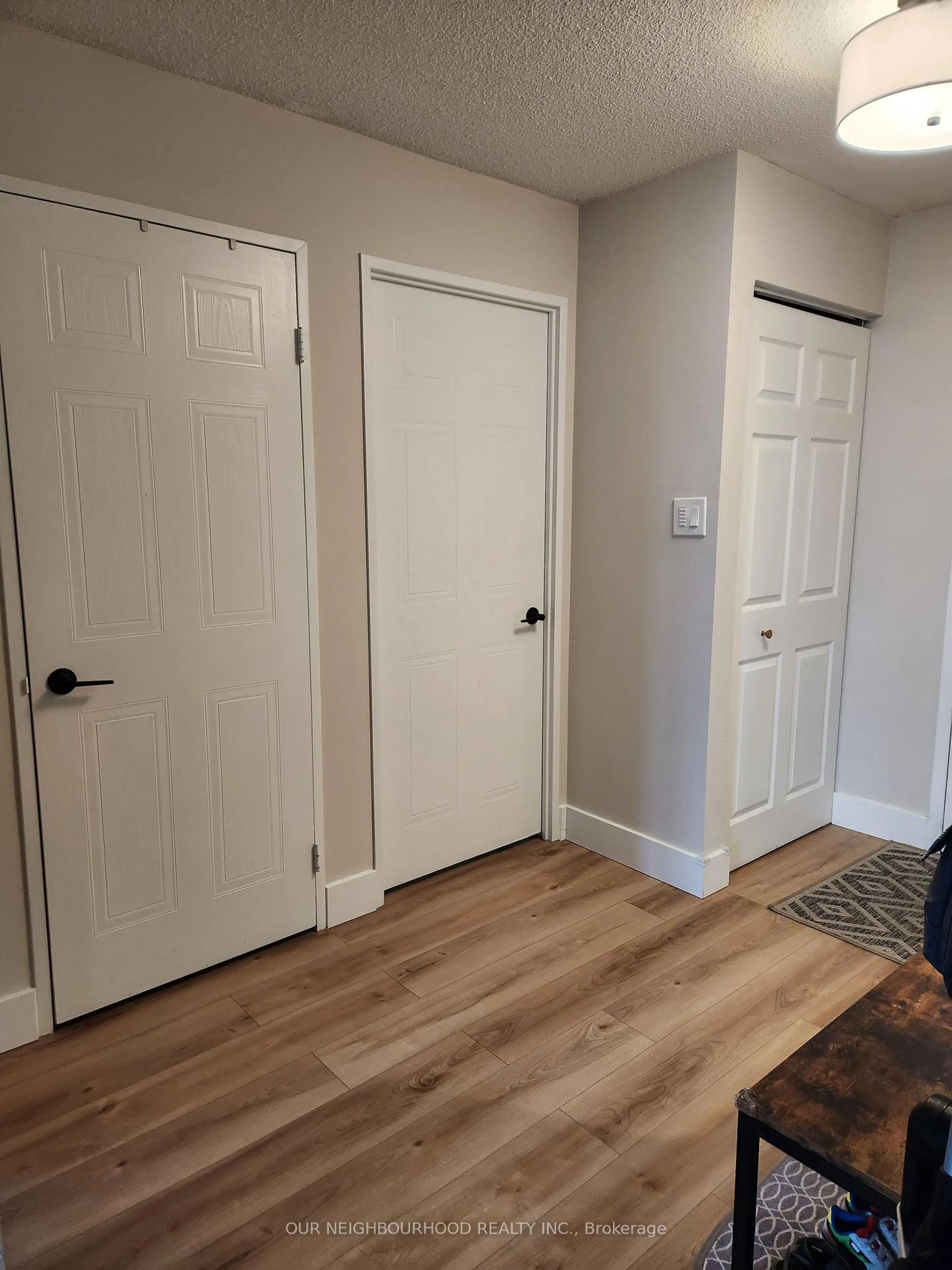 Indoor entryway for 1470 Midland Ave Ave #2305, Toronto Ontario M1P 4Z4