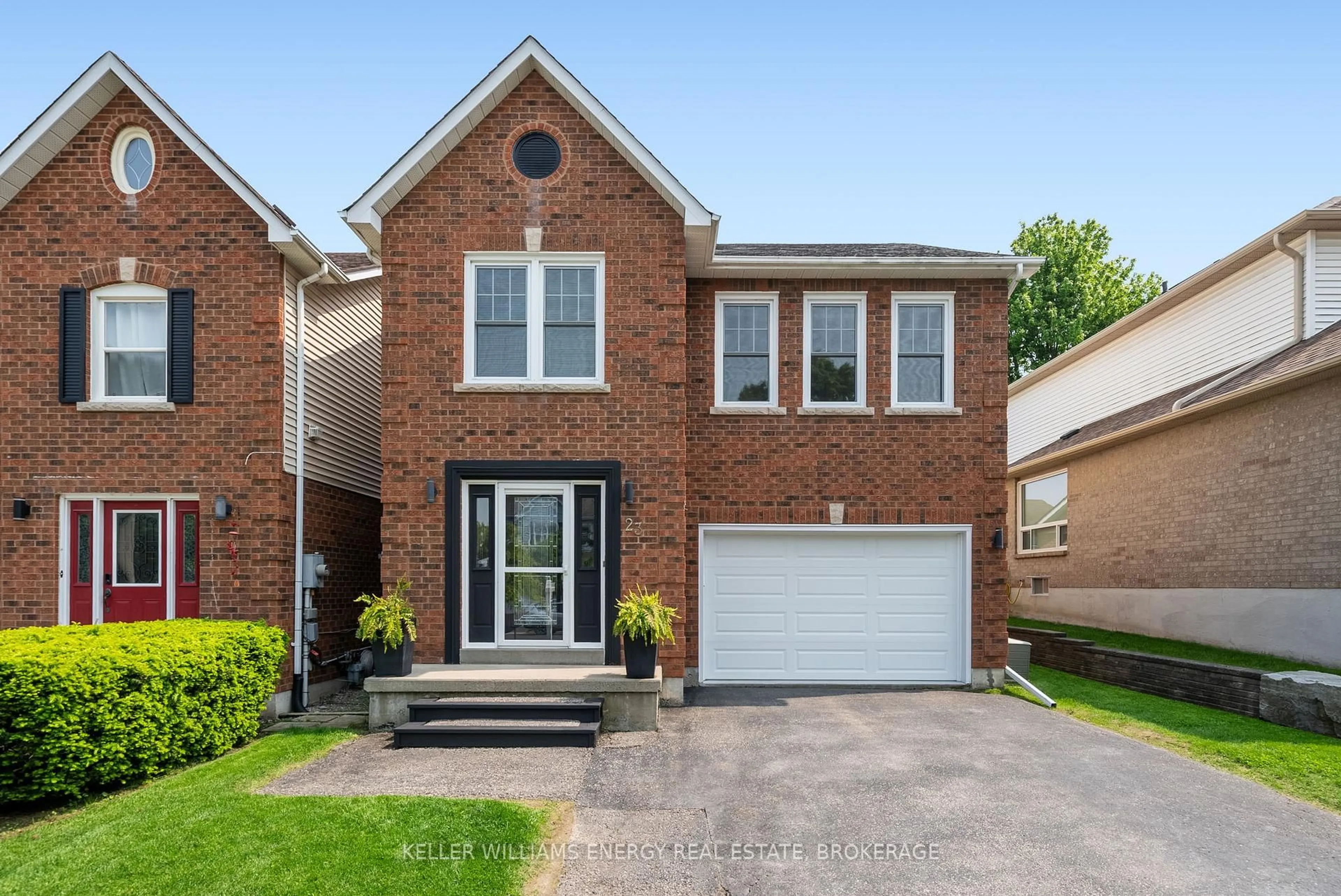 Home with brick exterior material, street for 23 Mccrimmon Cres, Clarington Ontario L1C 4N2