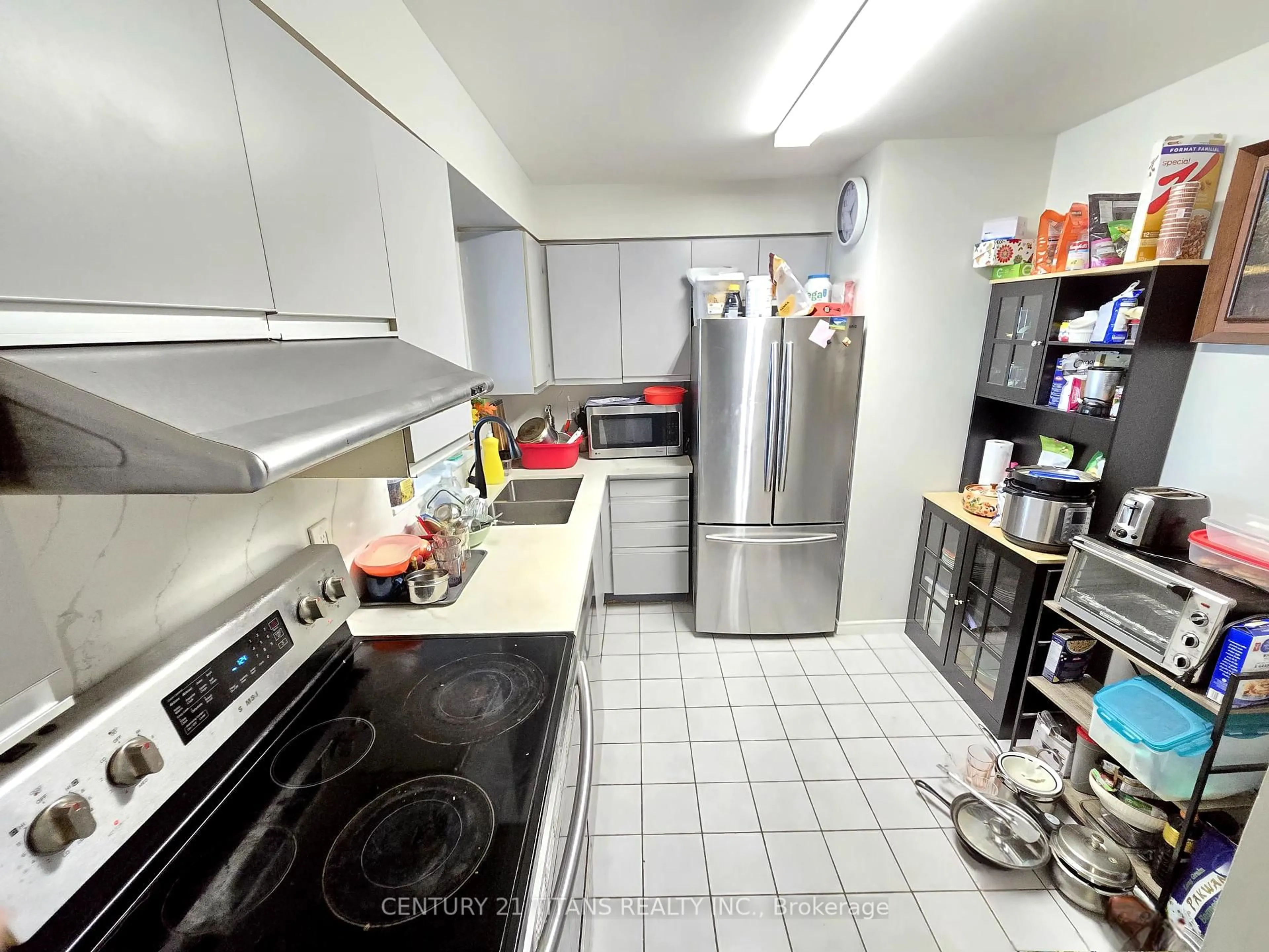 Standard kitchen, unknown for 480 Mclevin Ave #716, Toronto Ontario M1B 5N9