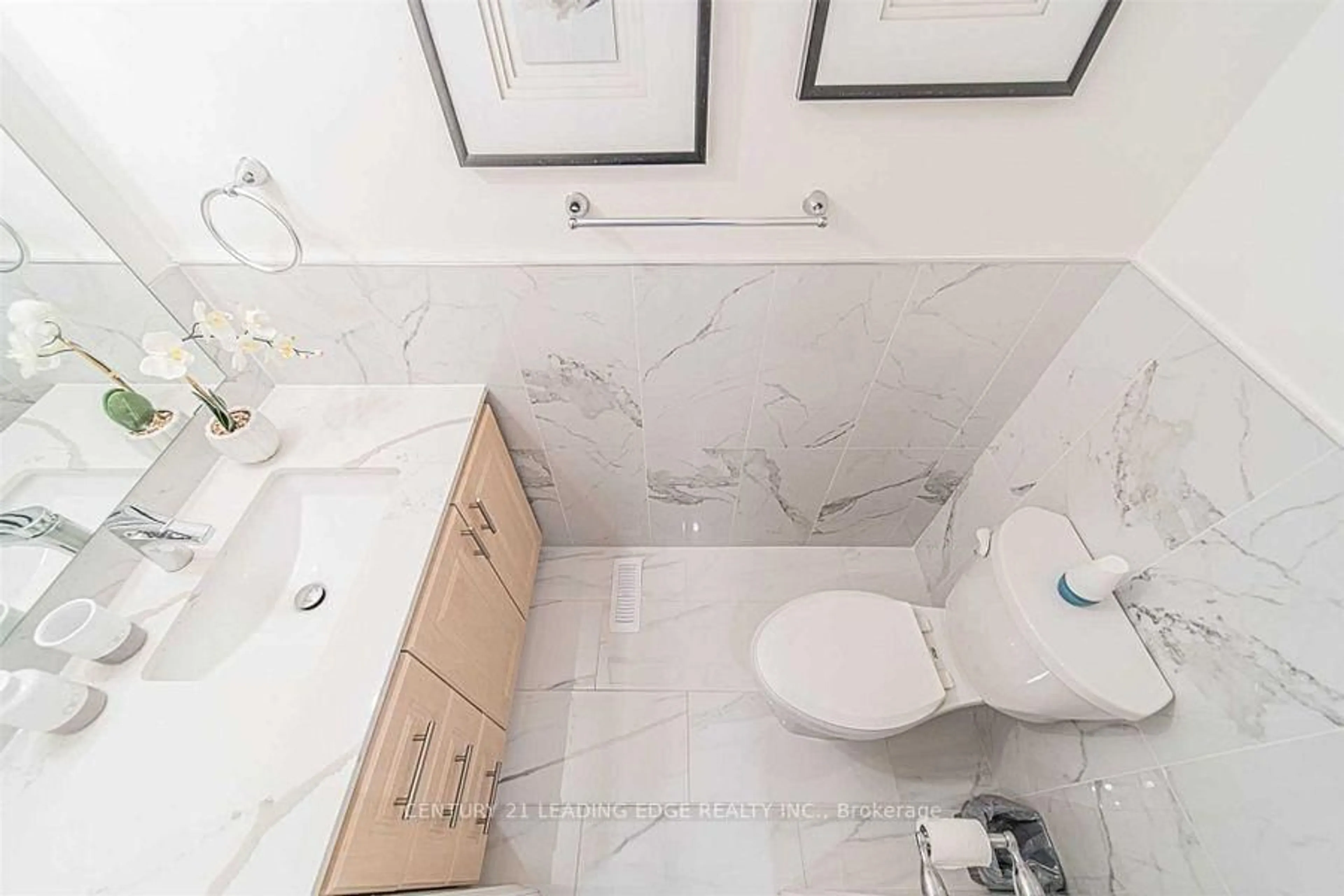 Contemporary bathroom, ceramic/tile floor for 18 Tambrook Dr, Toronto Ontario M1W 3L9