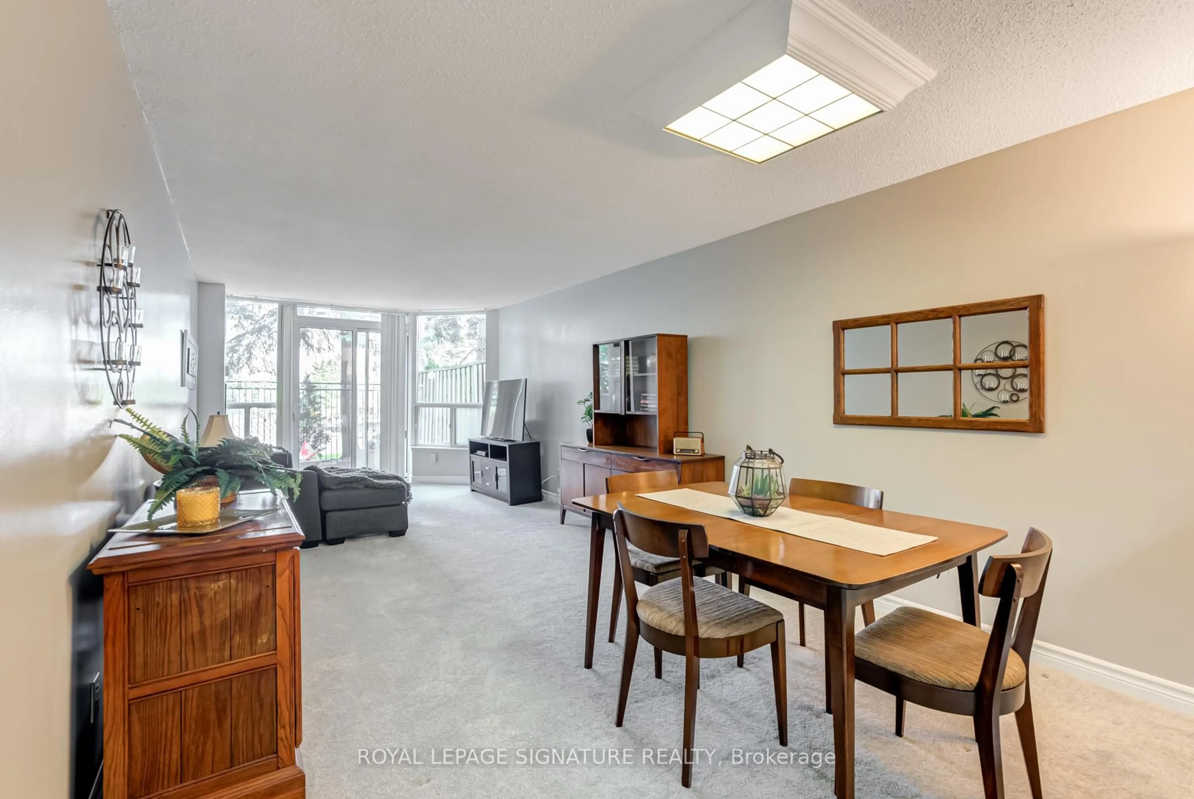 Dining room, unknown for 400 McLevin Ave #102, Toronto Ontario M1B 5J4