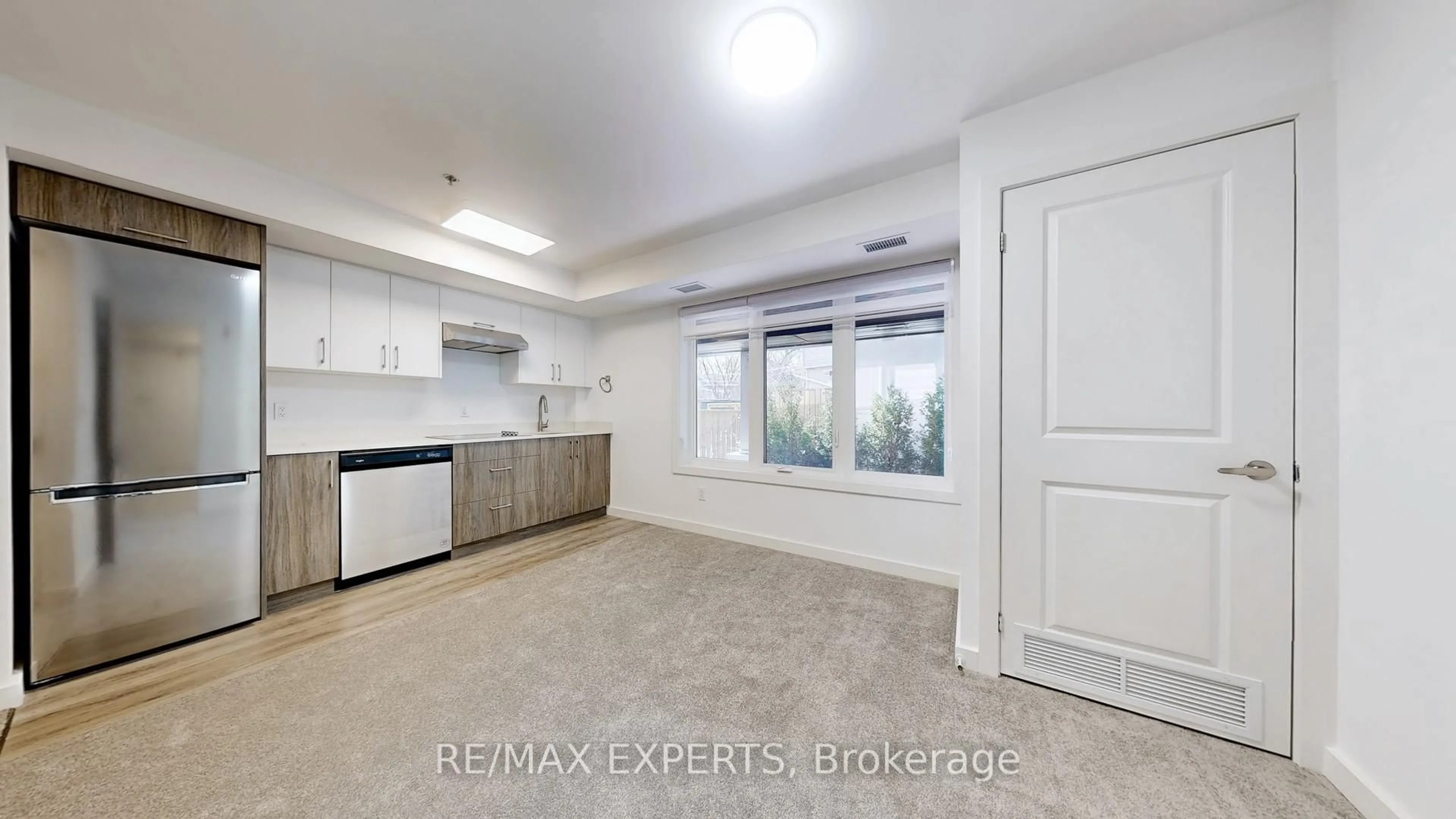 Open concept kitchen, ceramic/tile floor for 45 Connaught Ave #102, Toronto Ontario M4L 2V8