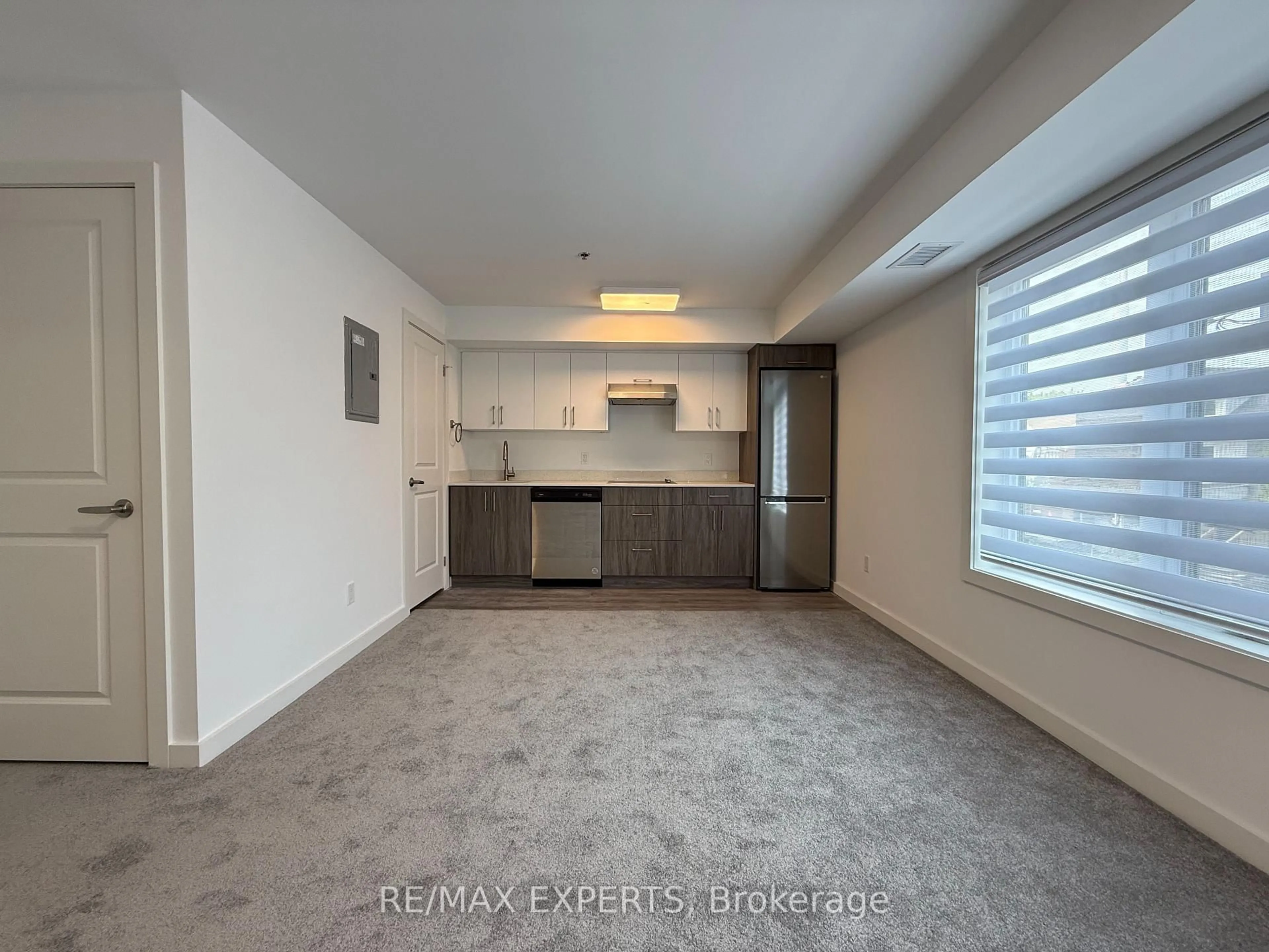 A pic of a room for 45 Connaught Ave #204, Toronto Ontario M4L 2V8