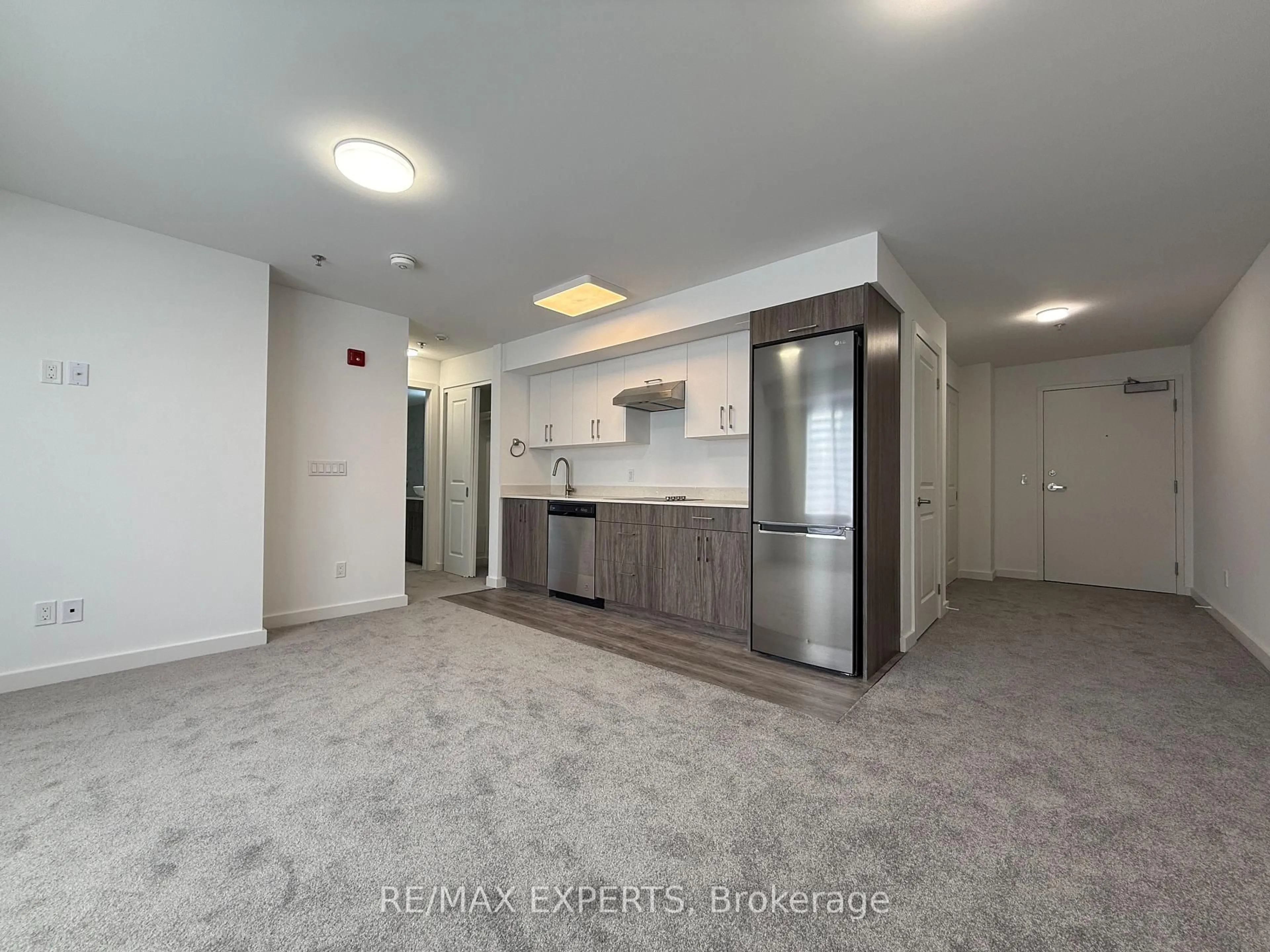 Unknown for 45 Connaught Ave #403, Toronto Ontario M4L 2V8