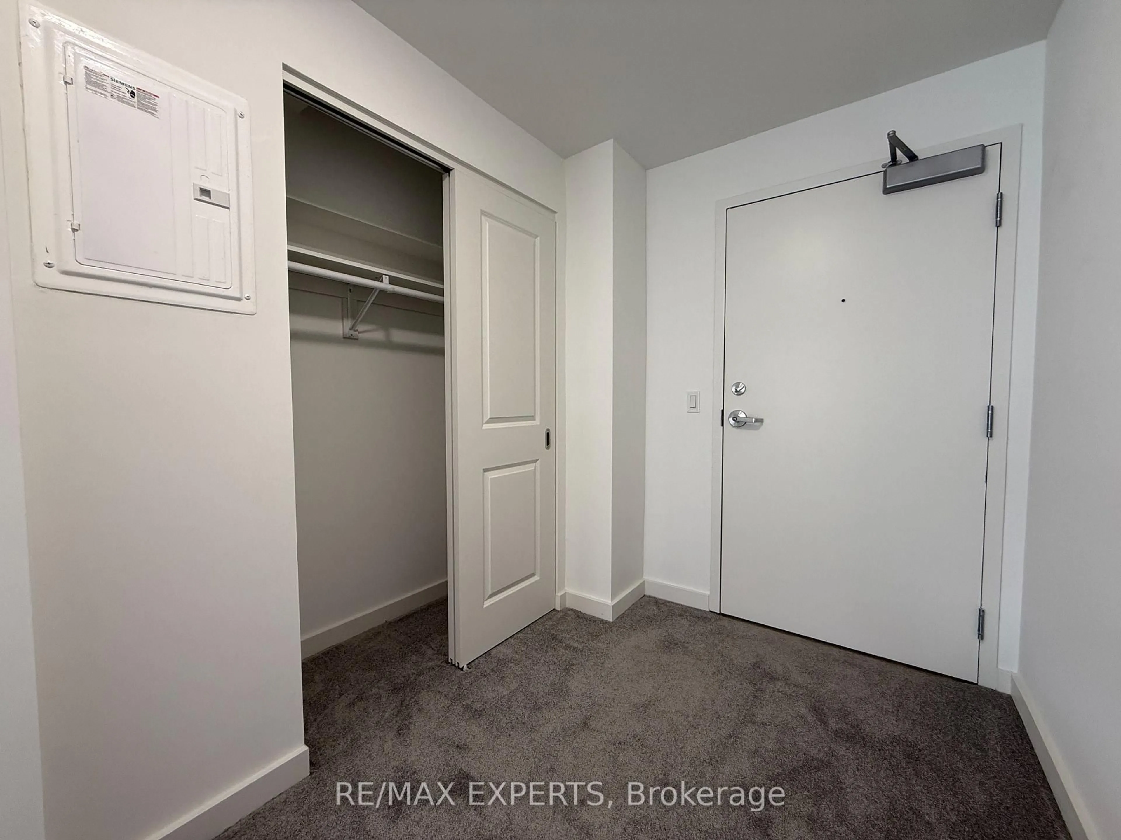 Unknown for 45 Connaught Ave #403, Toronto Ontario M4L 2V8