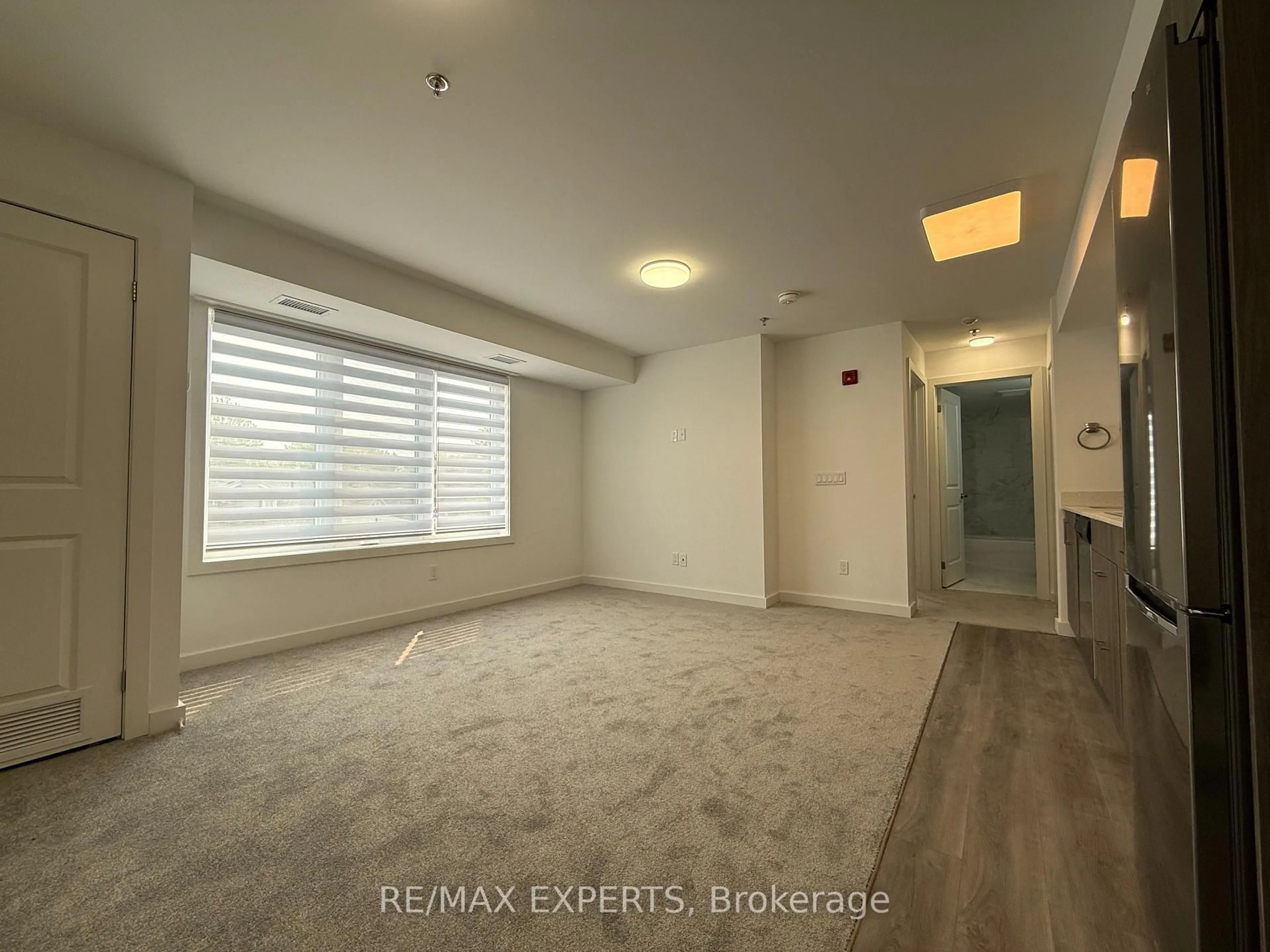 A pic of a room for 45 Connaught Ave #403, Toronto Ontario M4L 2V8