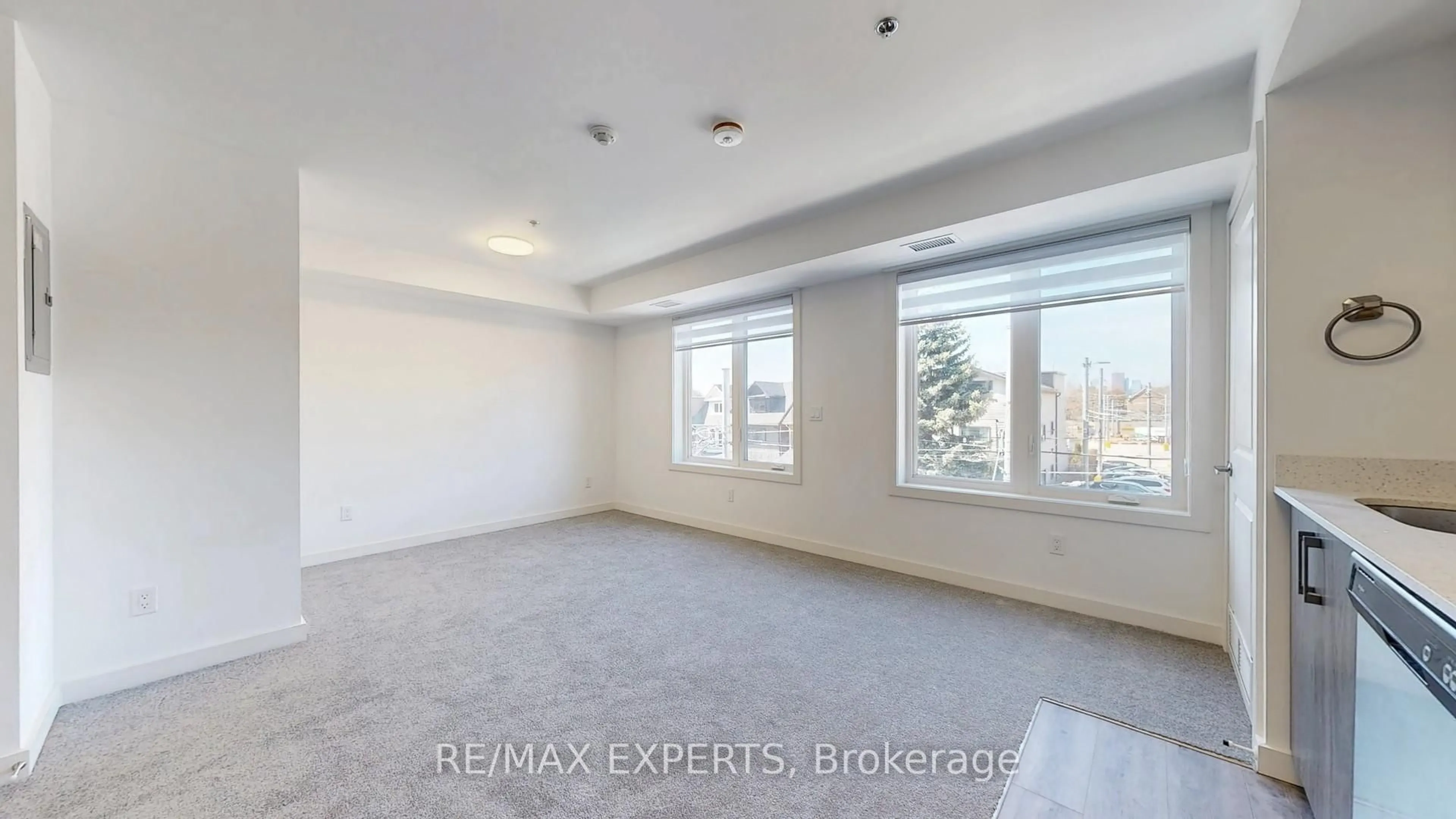 A pic of a room for 45 Connaught Ave #405, Toronto Ontario M4L 2V8