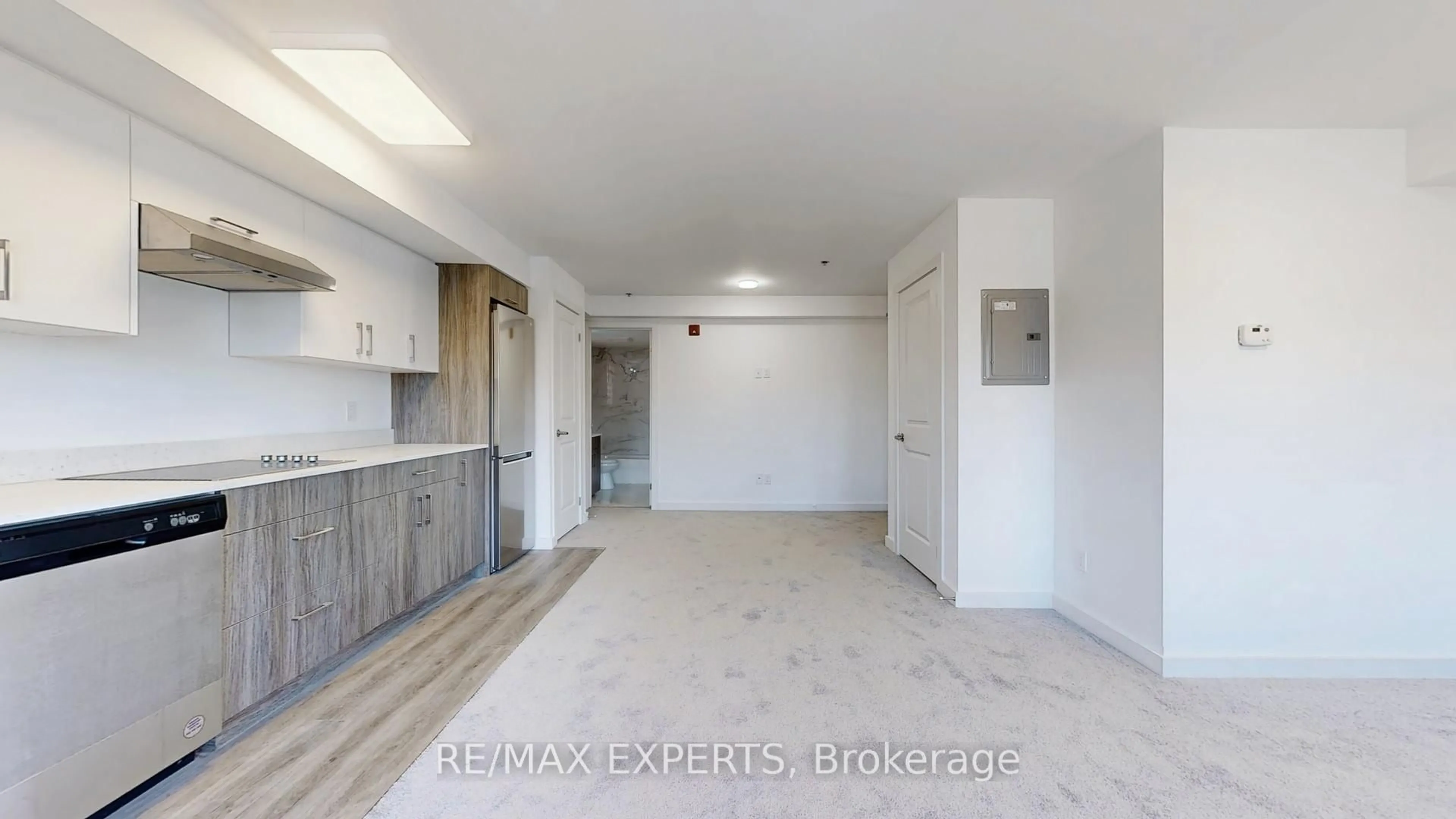 A pic of a room for 45 Connaught Ave #405, Toronto Ontario M4L 2V8