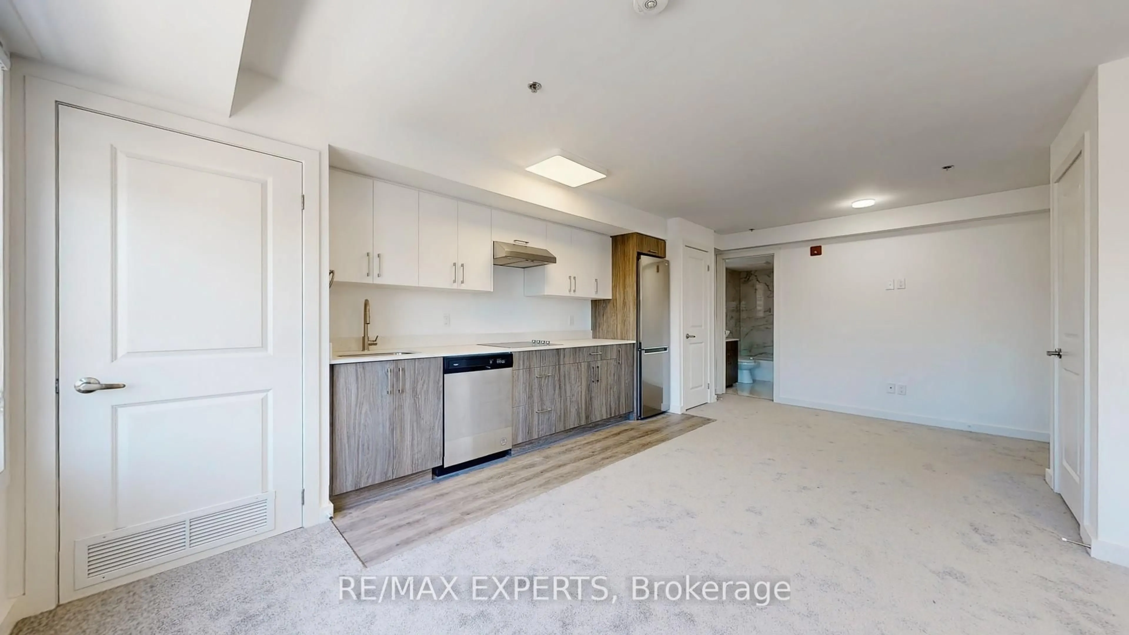 Unknown for 45 Connaught Ave #405, Toronto Ontario M4L 2V8