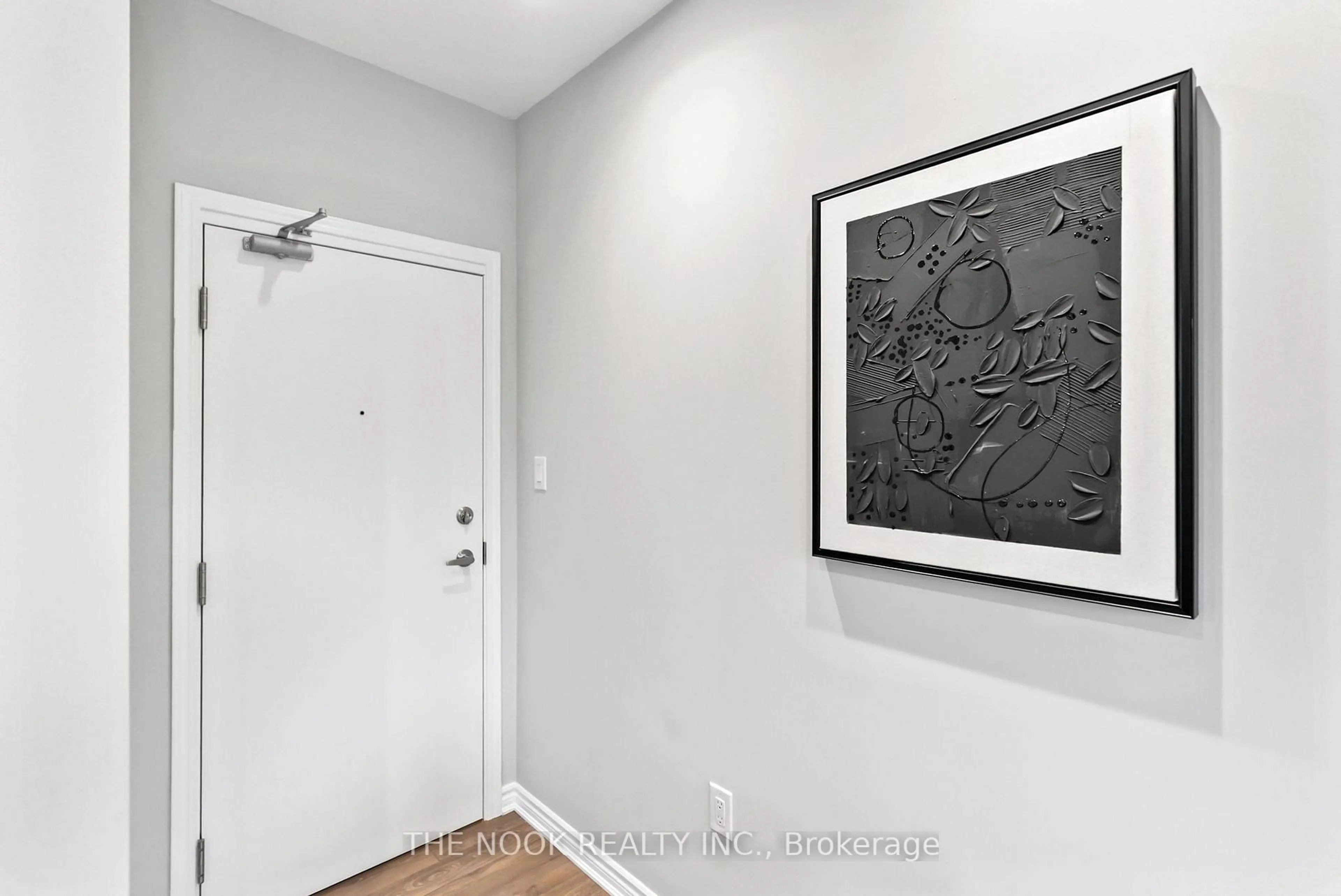 Indoor entryway for 1148 Dragonfly Ave #306, Pickering Ontario L1X 0H5