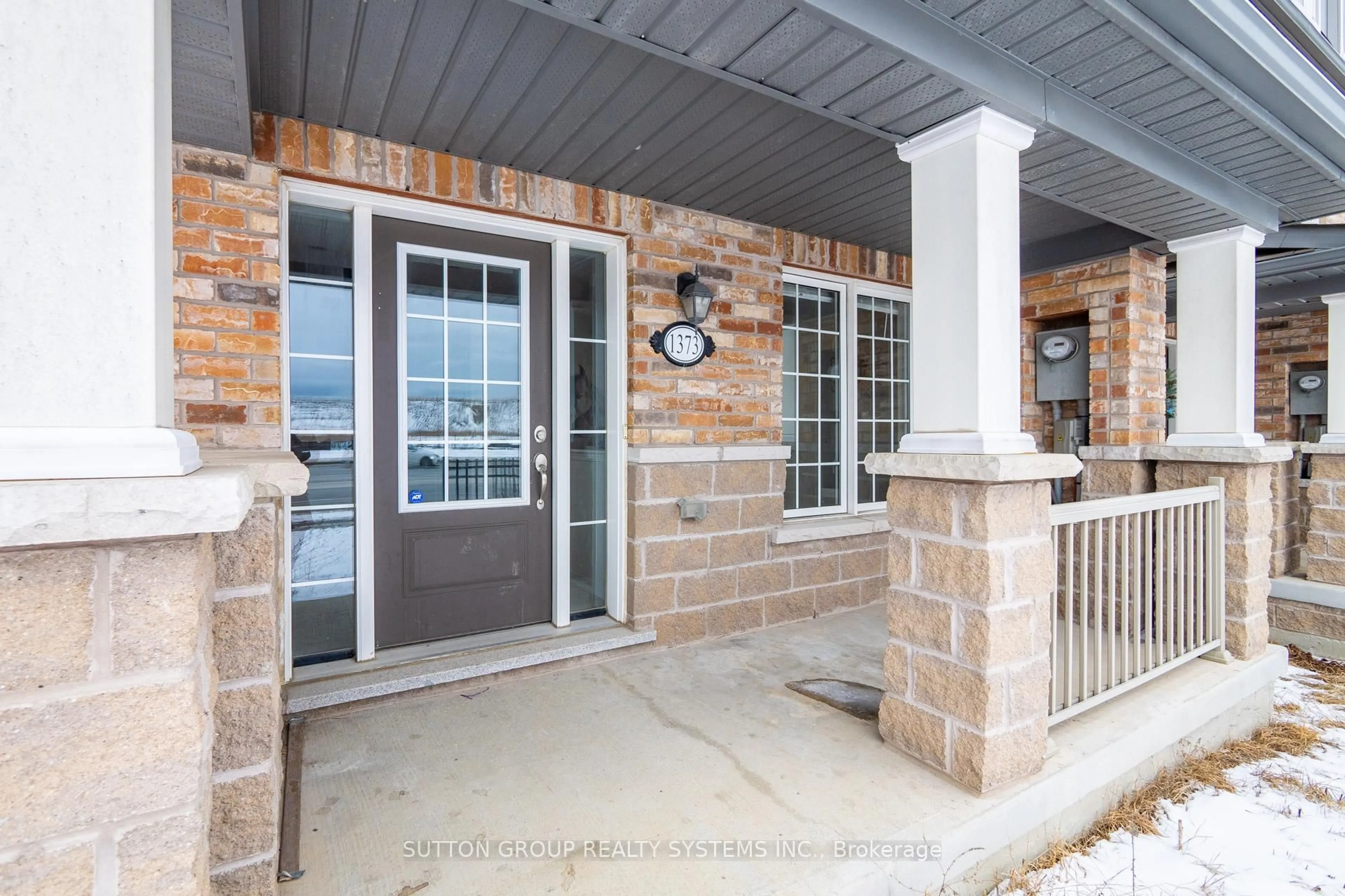 Indoor entryway for 1373 Salem Rd, Ajax Ontario L1Z 0R9