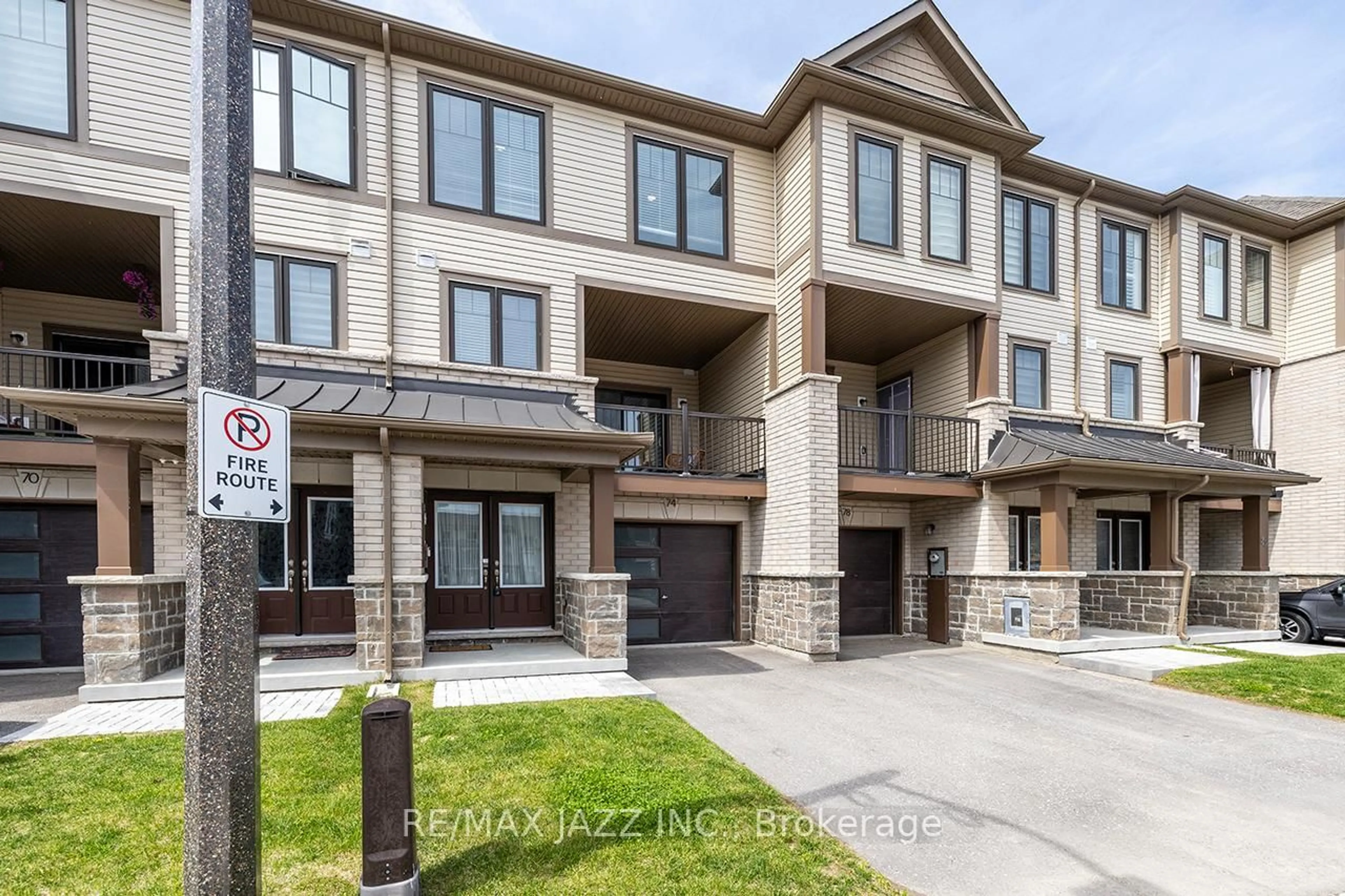 Home with brick exterior material, street for 74 Ambereen Pl, Clarington Ontario L1C 7H5