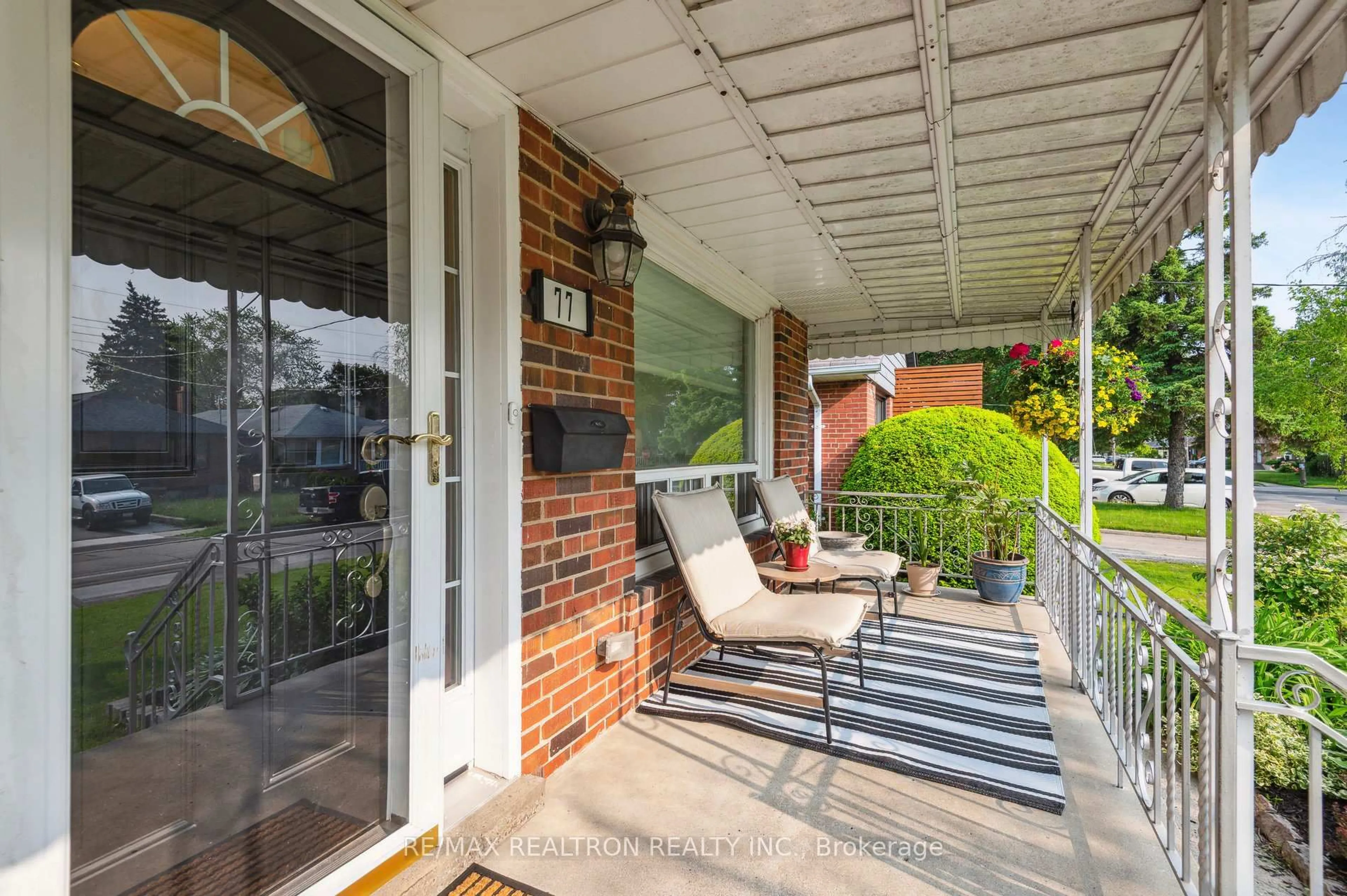 Patio, street for 77 Waringstown Dr, Toronto Ontario M1R 4H5
