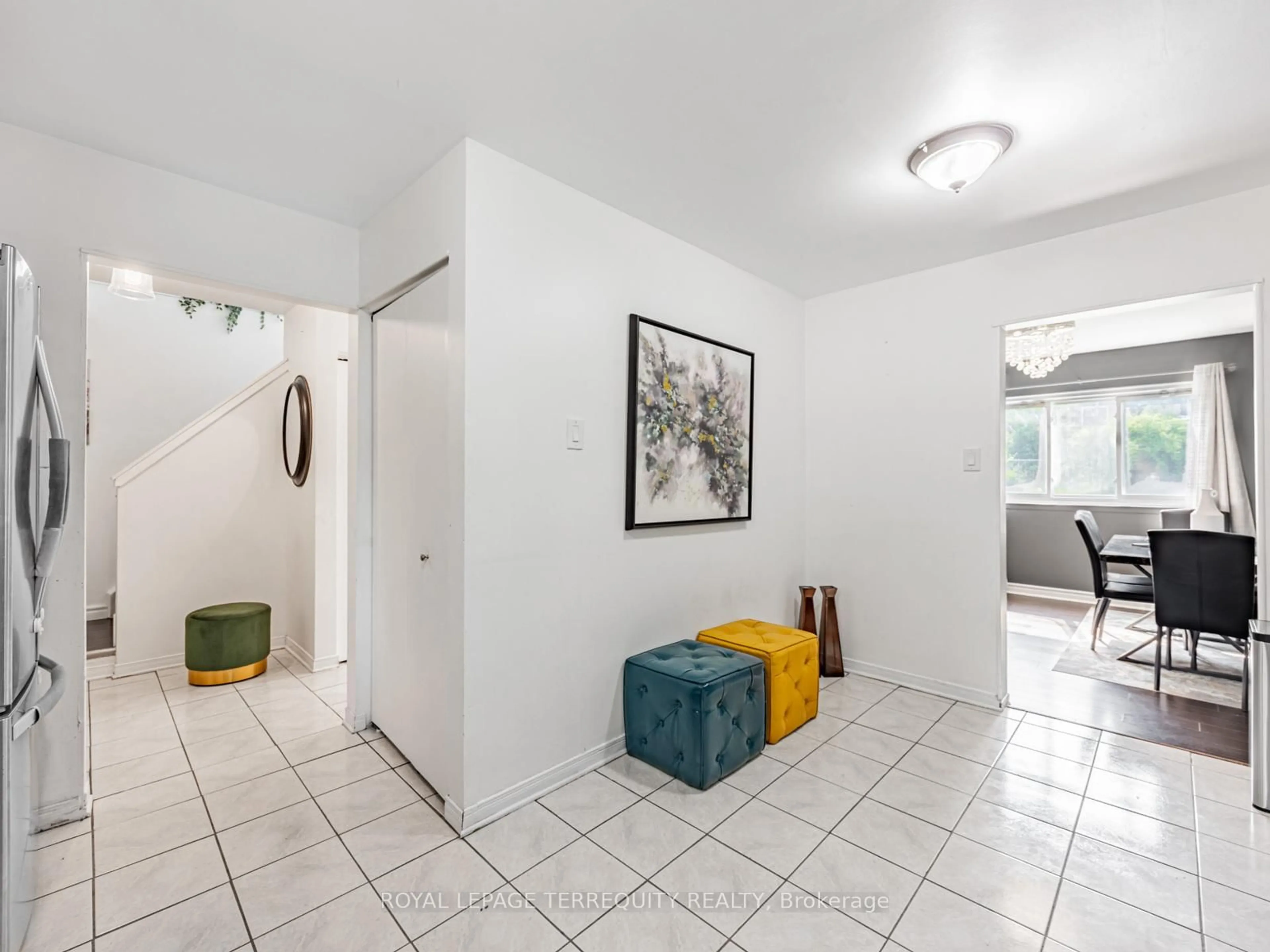 Indoor entryway for 79 John Tabor Tr, Toronto Ontario M1B 2P5