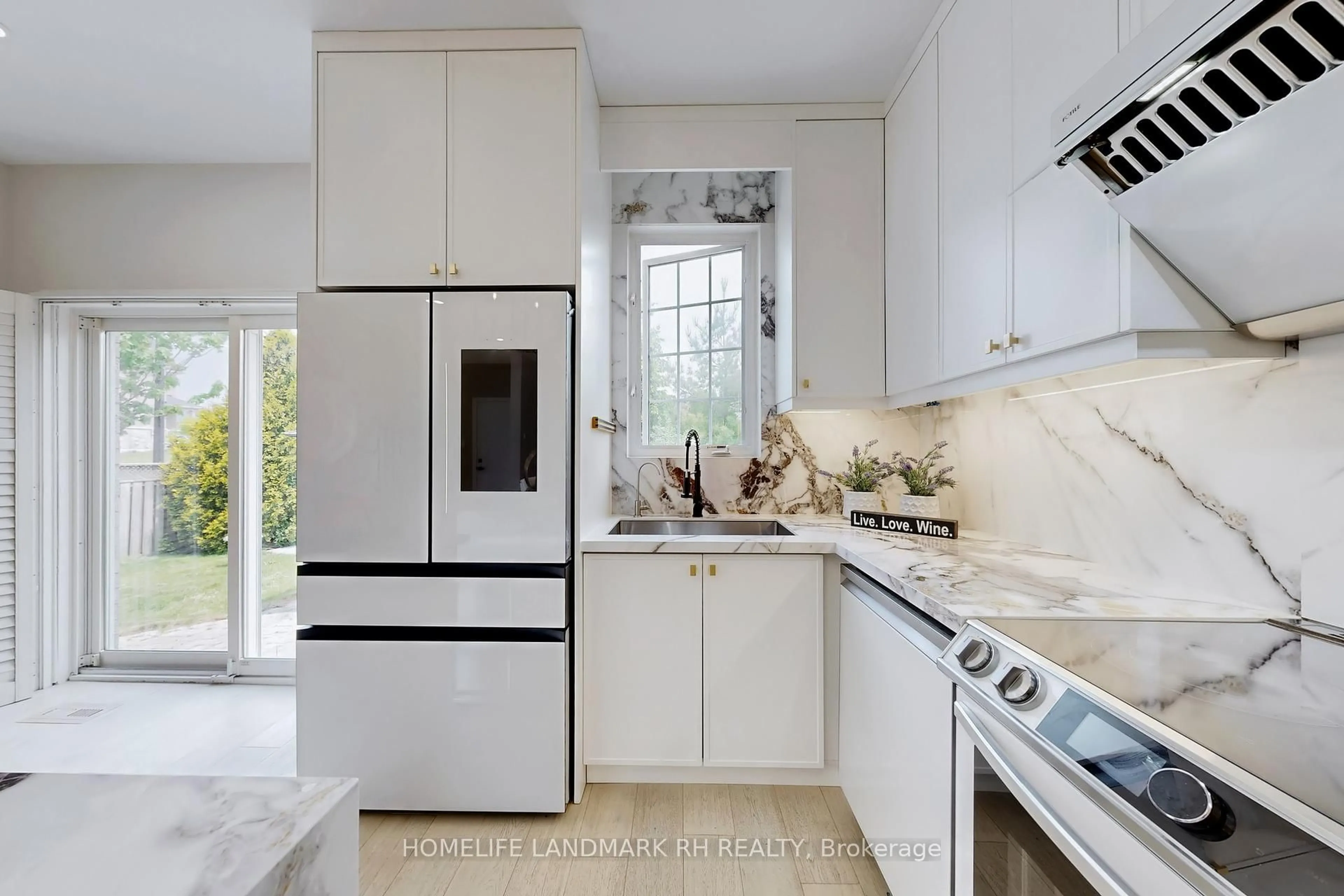 Contemporary kitchen, ceramic/tile floor for 1 Mac Frost Way, Toronto Ontario M1X 2A7