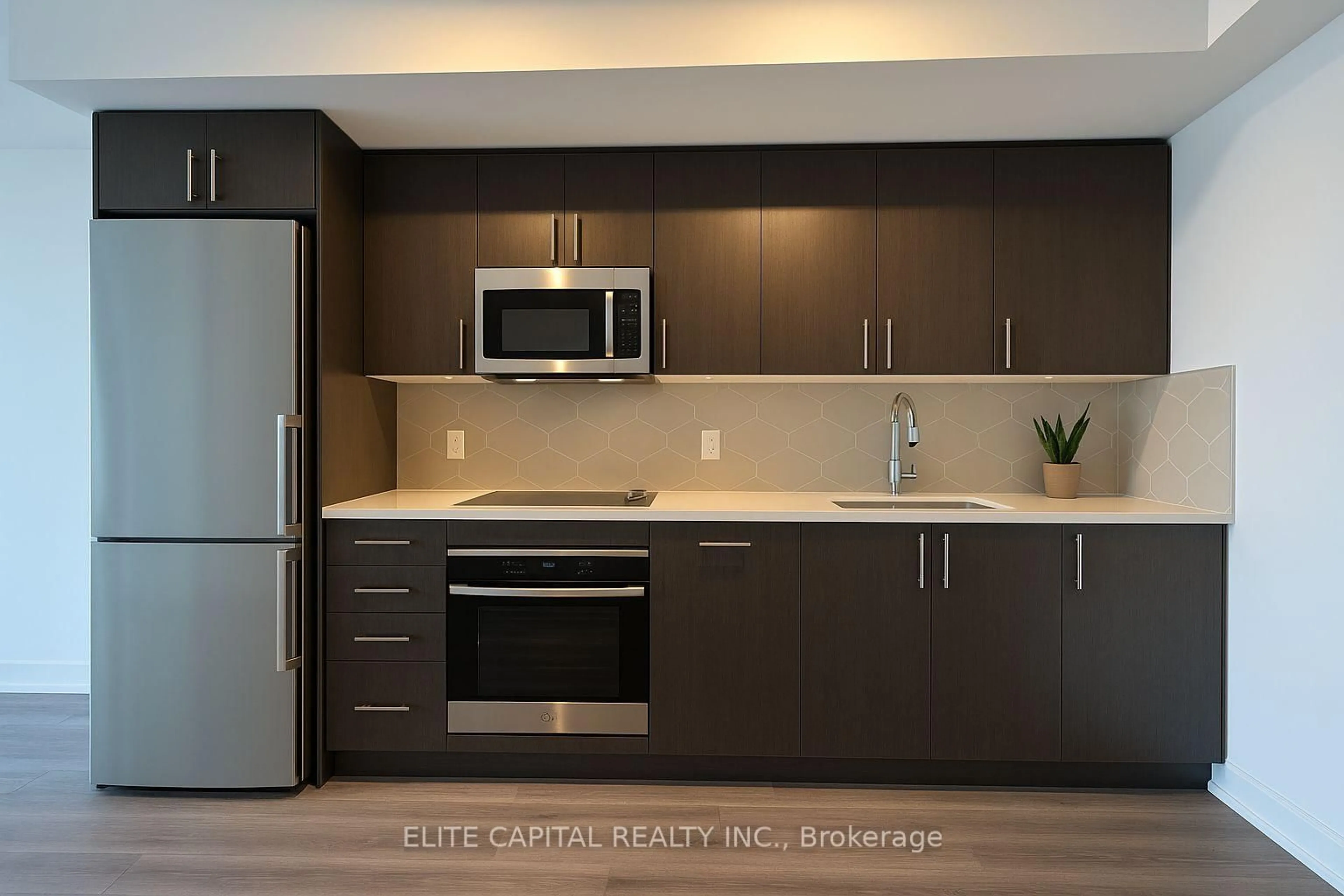 Standard kitchen, unknown for 2545 Simcoe St #610, Oshawa Ontario L1L 0W3