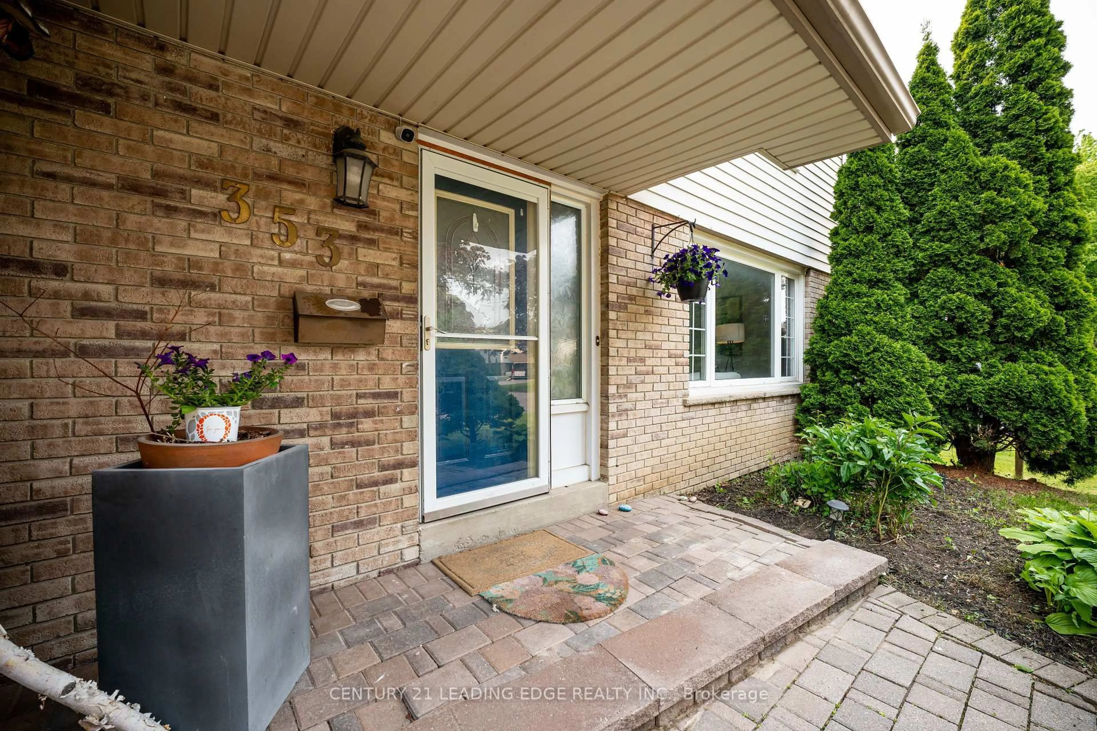 Unknown for 353 Fleetwood Dr, Oshawa Ontario L1K 1B9