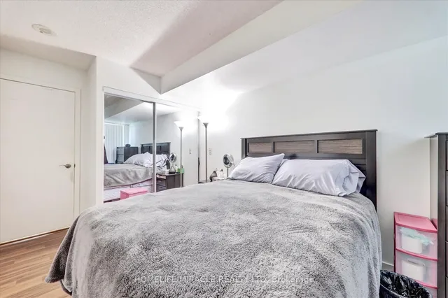 Additional property image - 38 Lee Centre Dr Unit 712