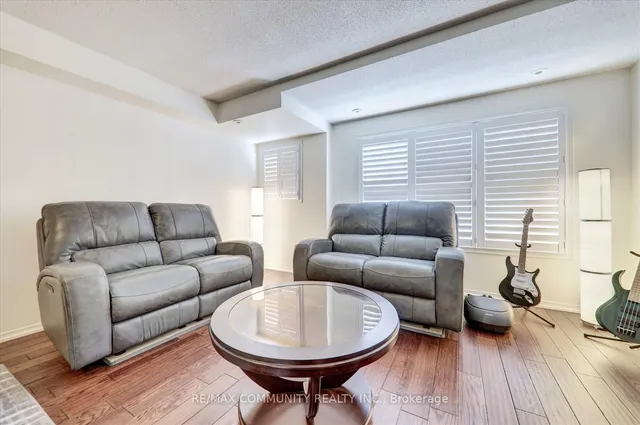 Additional property image - 2758 Eglinton Ave Unit 63