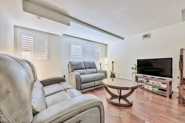 Additional property image - 2758 Eglinton Ave Unit 63