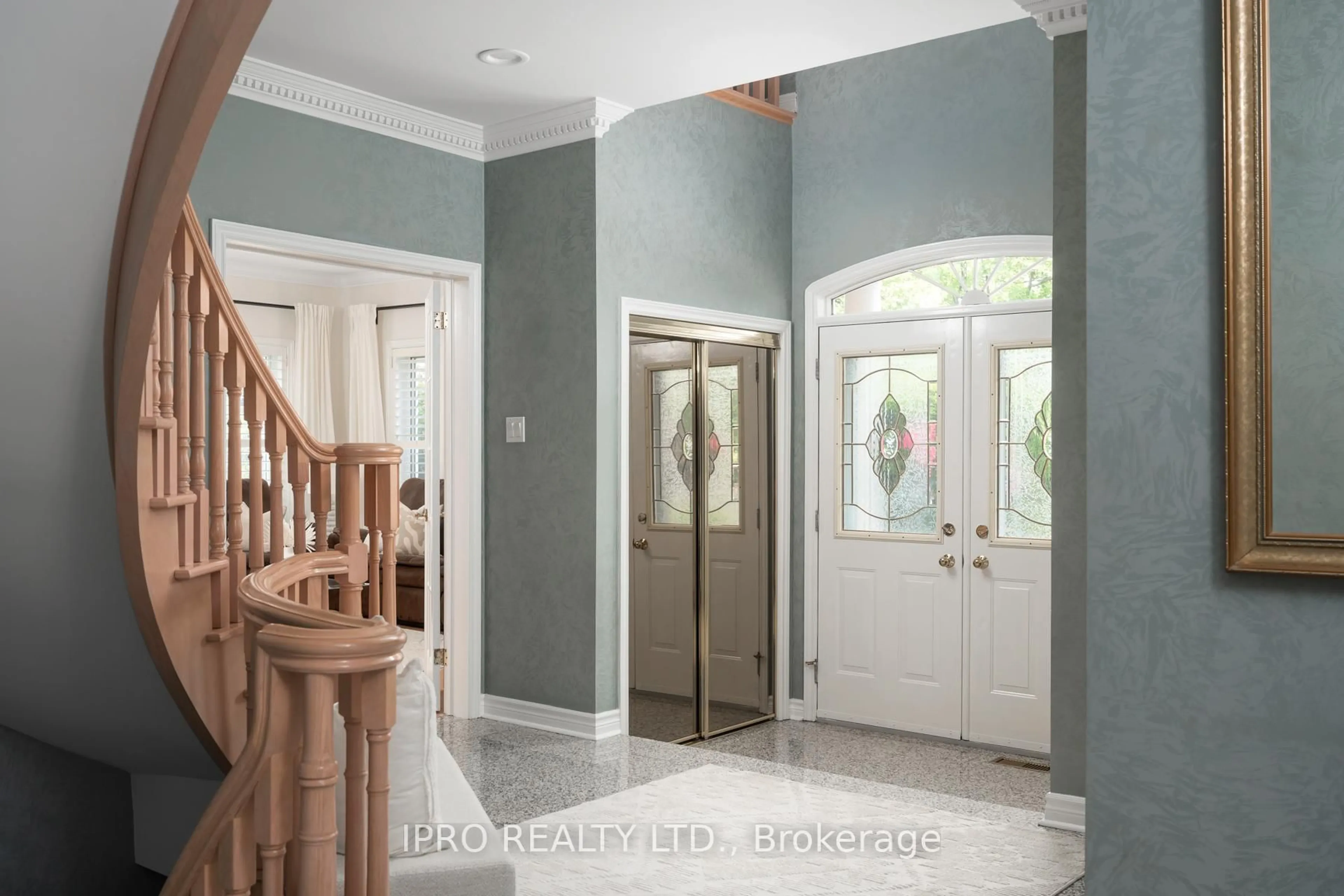 Indoor entryway for 1043 Greenwood Ave, Toronto Ontario M4J 4C9