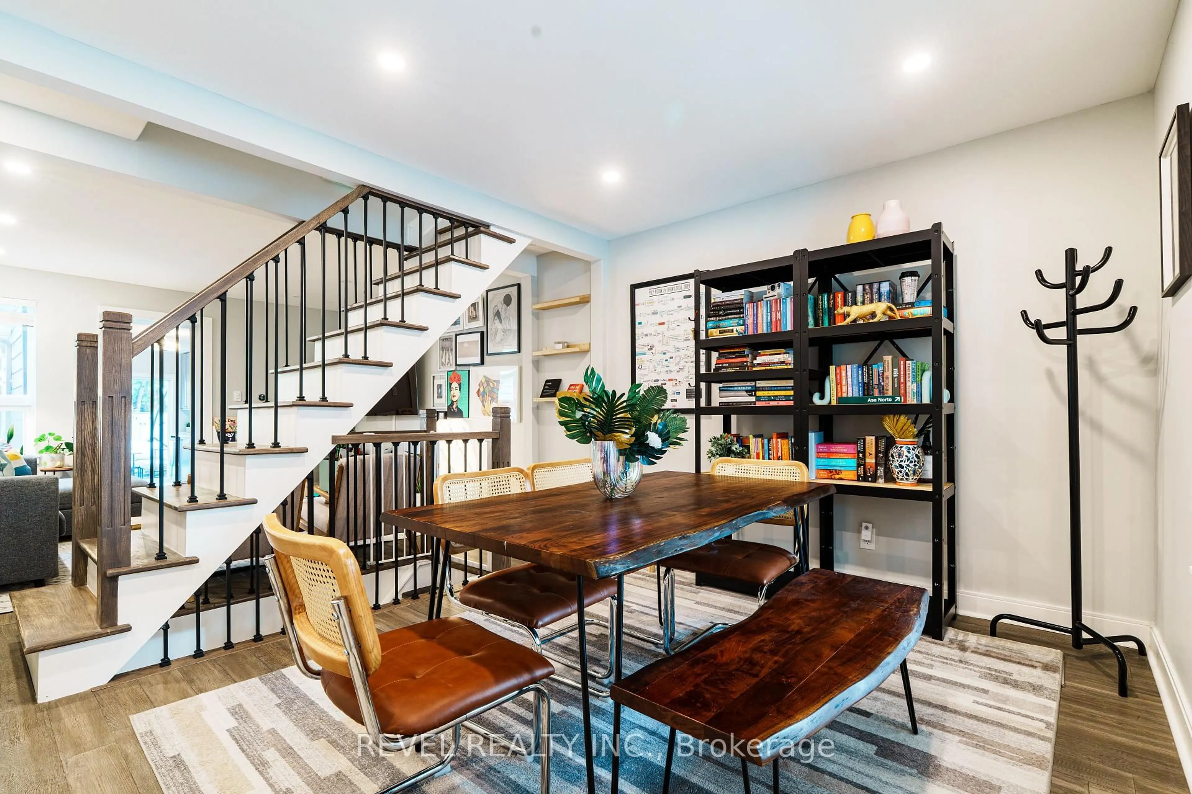 Open concept kitchen, unknown for 15 Winston Ave, Toronto Ontario M1N 1W2