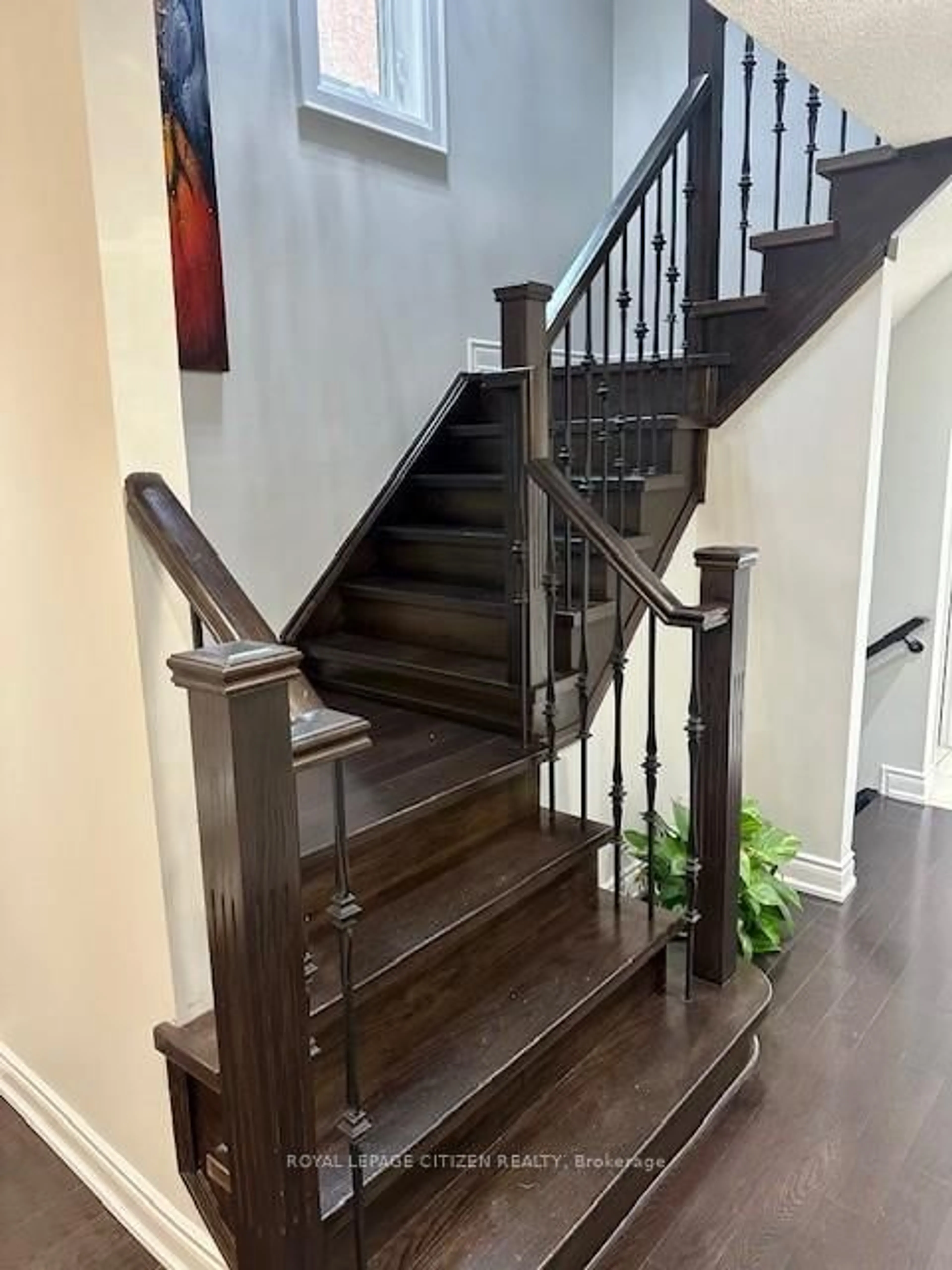 Stairs for 15 Quietbrook Cres, Toronto Ontario M1X 2B3