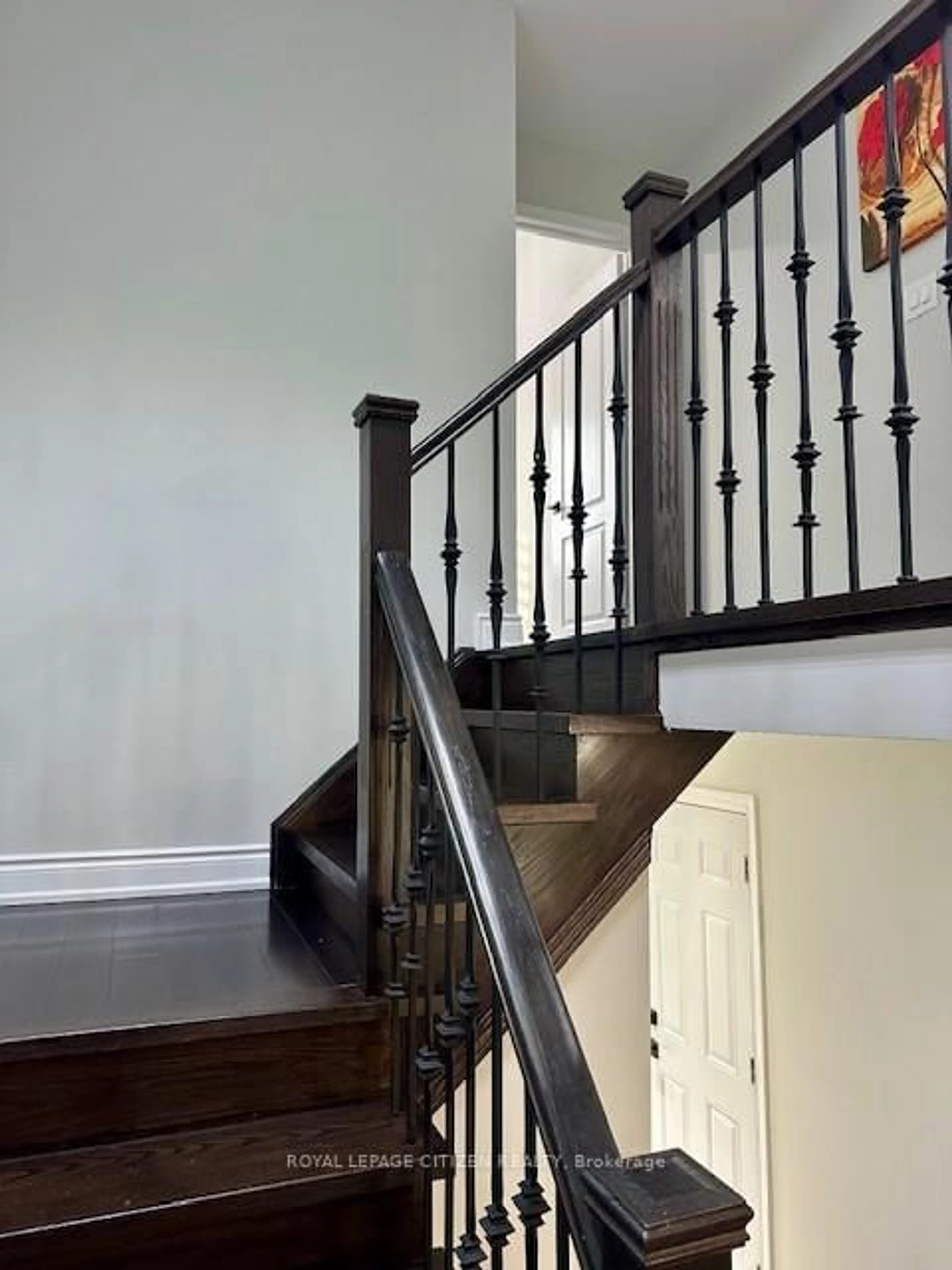 Stairs for 15 Quietbrook Cres, Toronto Ontario M1X 2B3