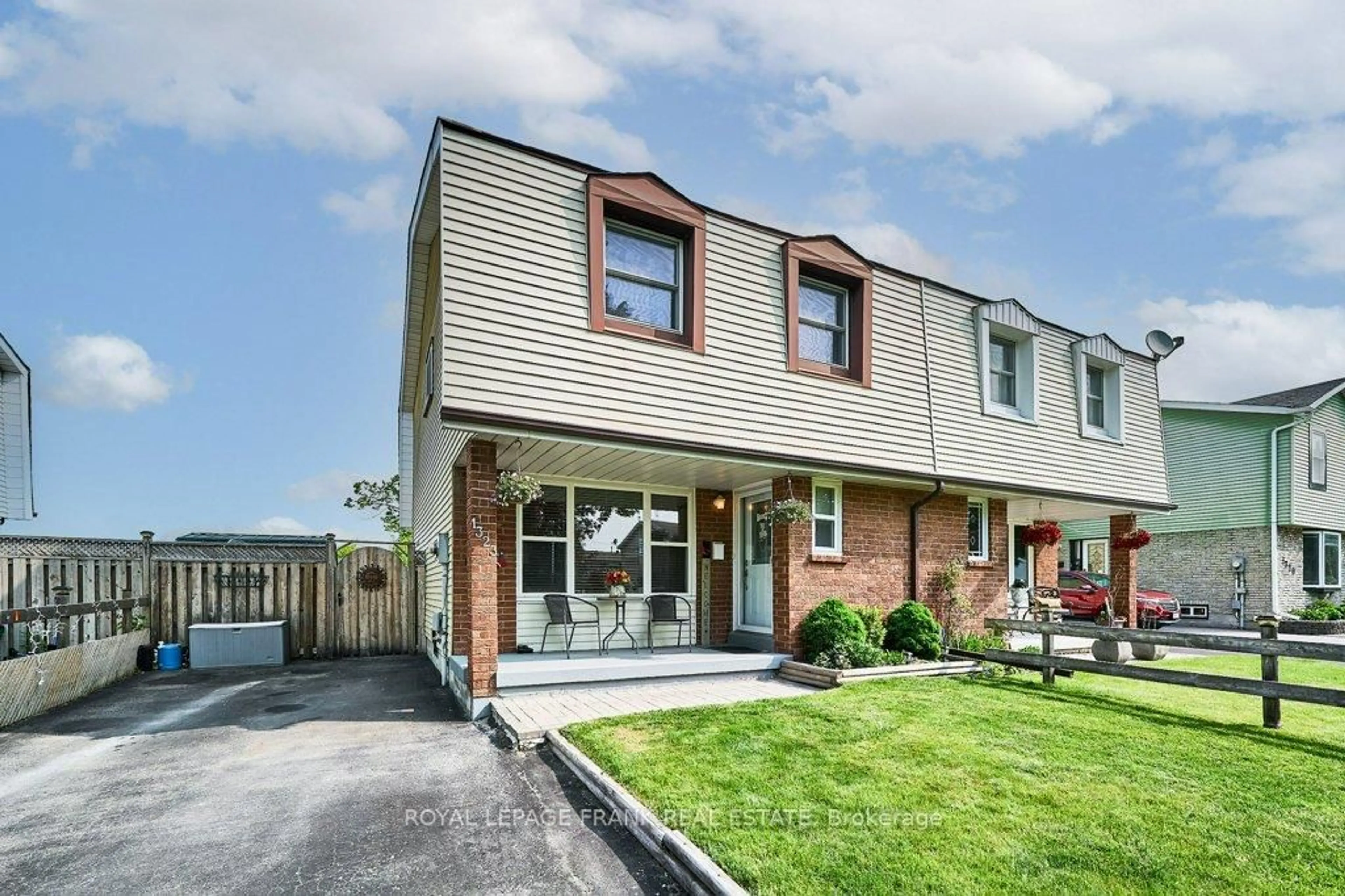 Home with brick exterior material, street for 1323 Fenelon Cres, Oshawa Ontario L1J 6G2