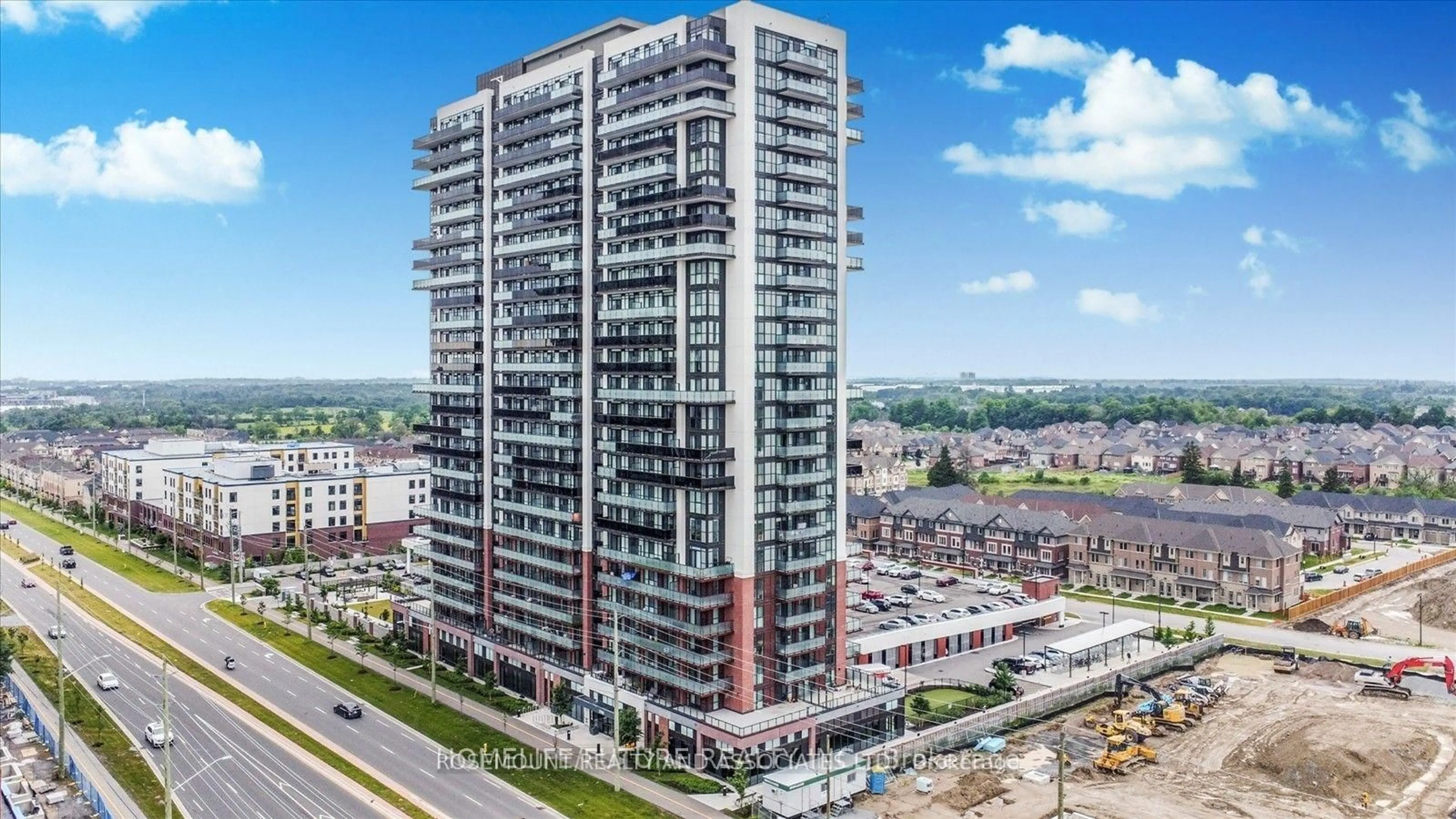 A pic from outside/outdoor area/front of a property/back of a property/a pic from drone, city buildings view from balcony for 2550 Simcoe St #1909, Oshawa Ontario L1L 0R5